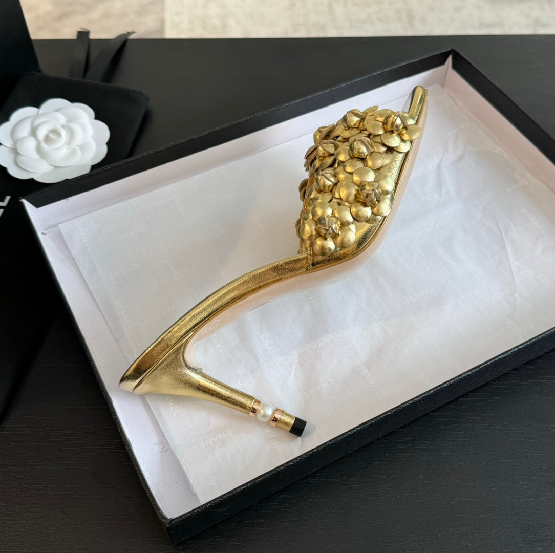 CC Little Camellia World Thin High Heels Gold Lambskin - 35