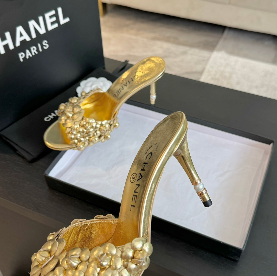 CC Little Camellia World Thin High Heels Gold Lambskin - 35