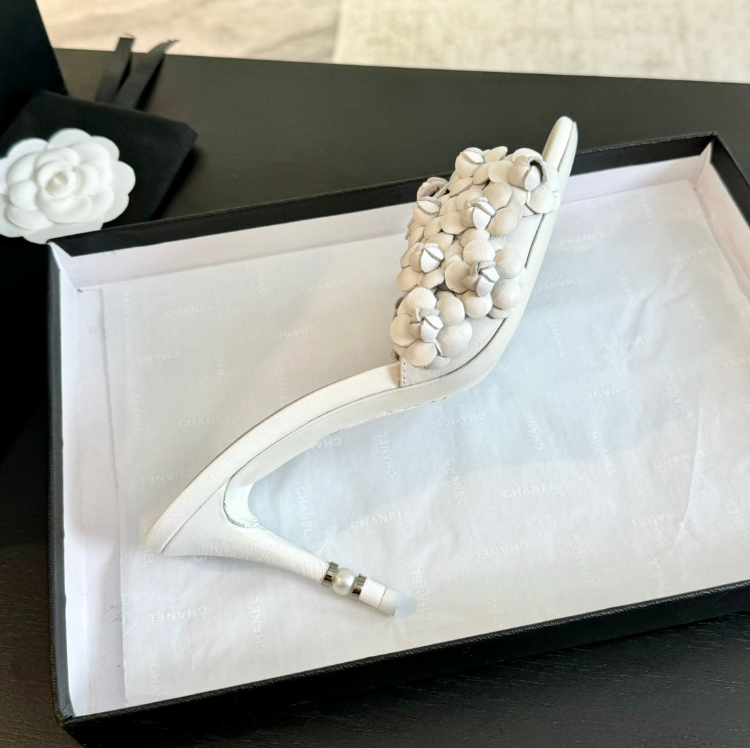 CC Little Camellia World Thin High Heels White Lambskin - 35