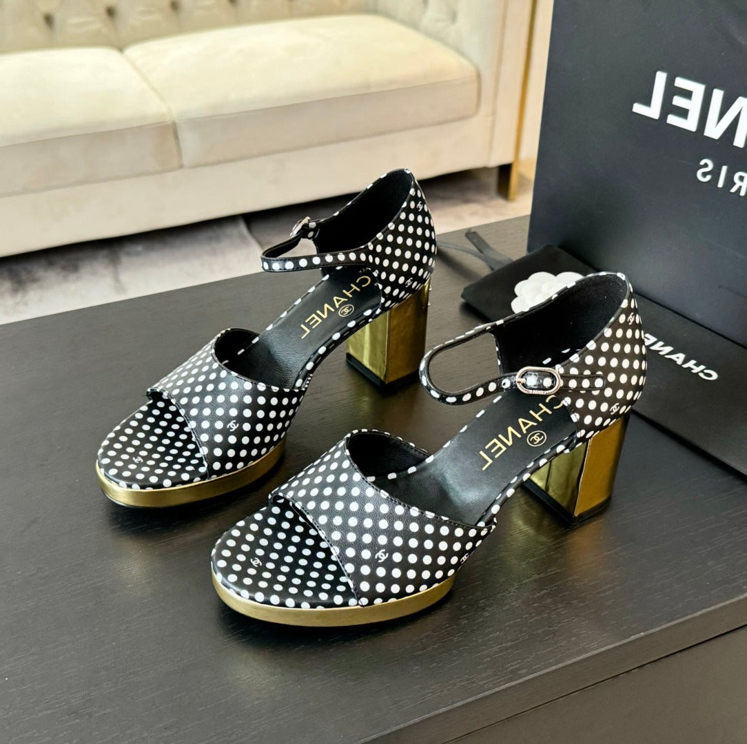 Platform Peep-Toe Sandals Black/White Caro Lambskin - 35