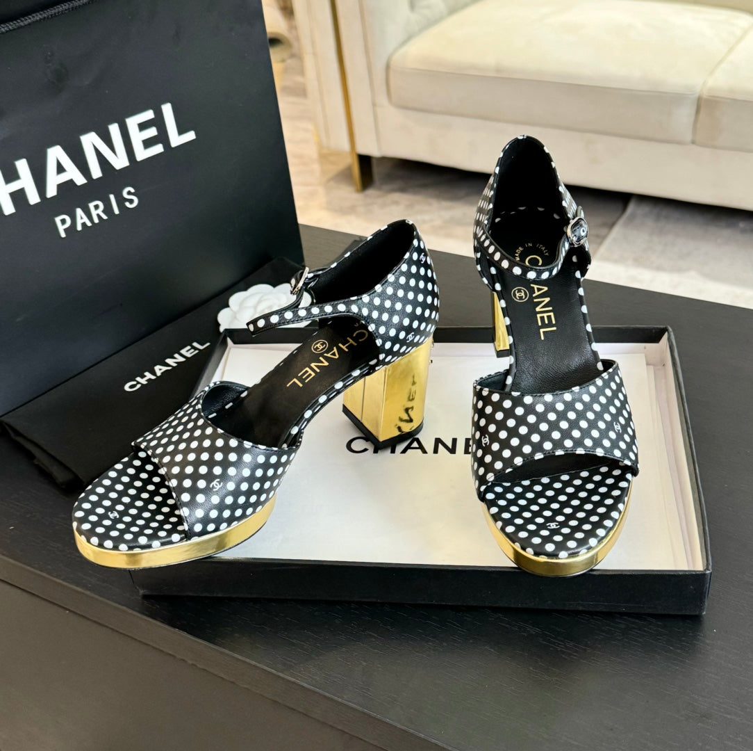Platform Peep-Toe Sandals Black/White Caro Lambskin - 35