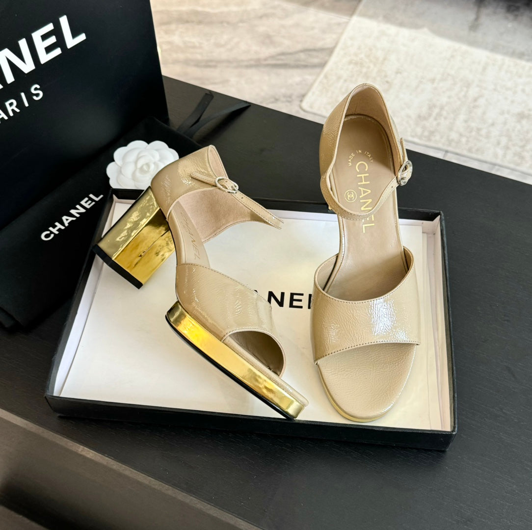 Platform Peep-Toe Sandals Beige Cream Lambskin - 35