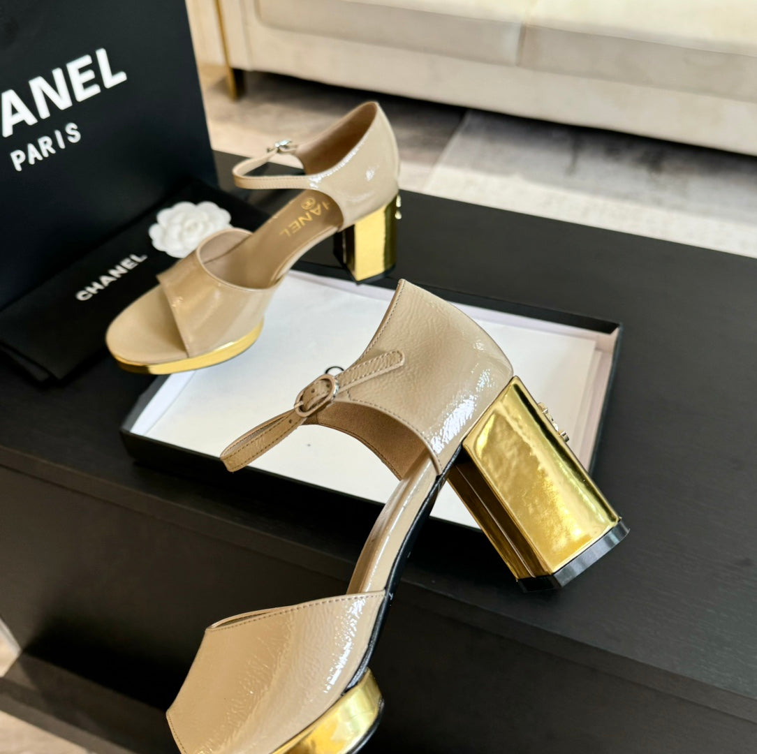Platform Peep-Toe Sandals Beige Cream Lambskin - 35