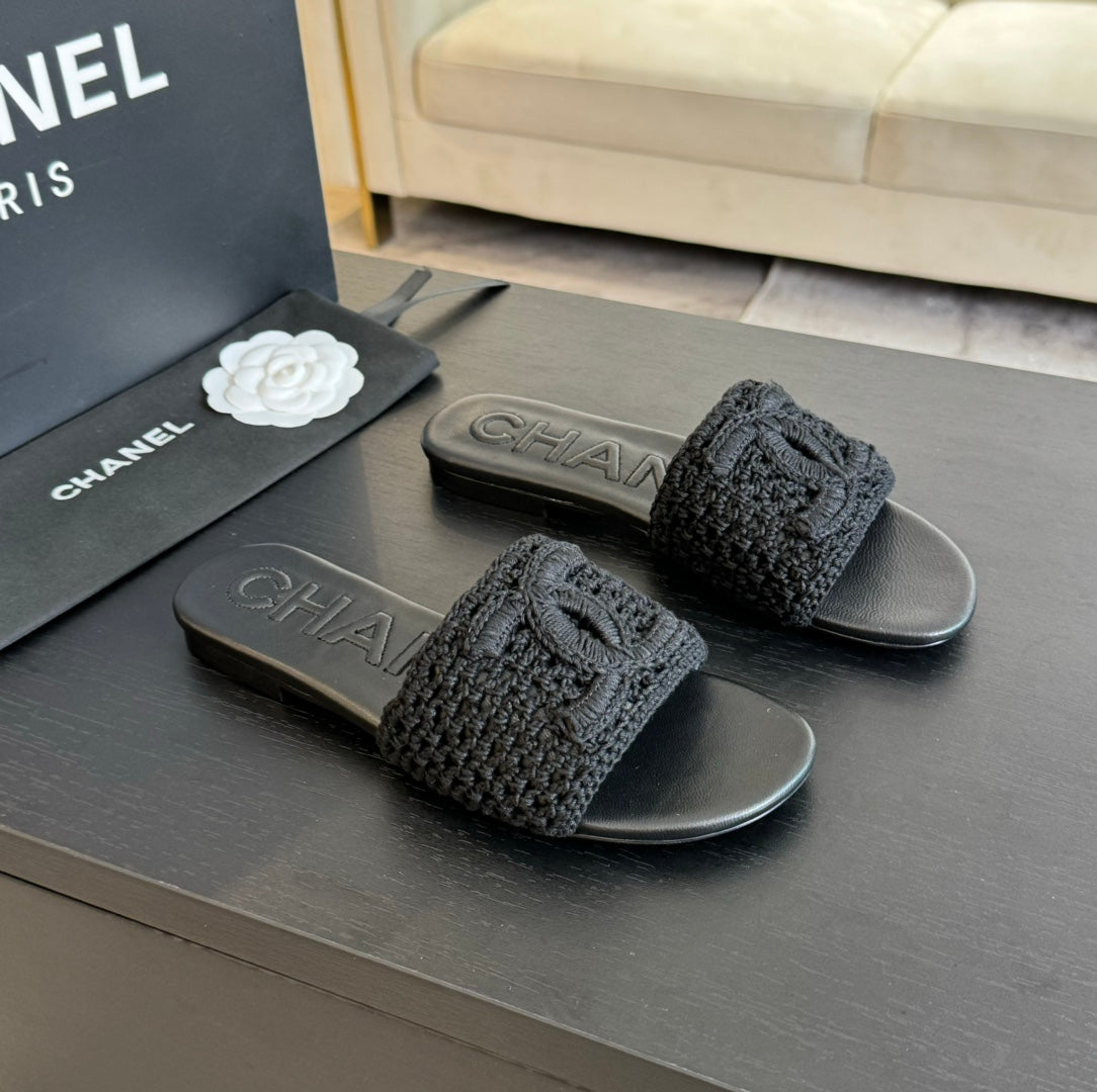 Slippers Black Lambskin - 35
