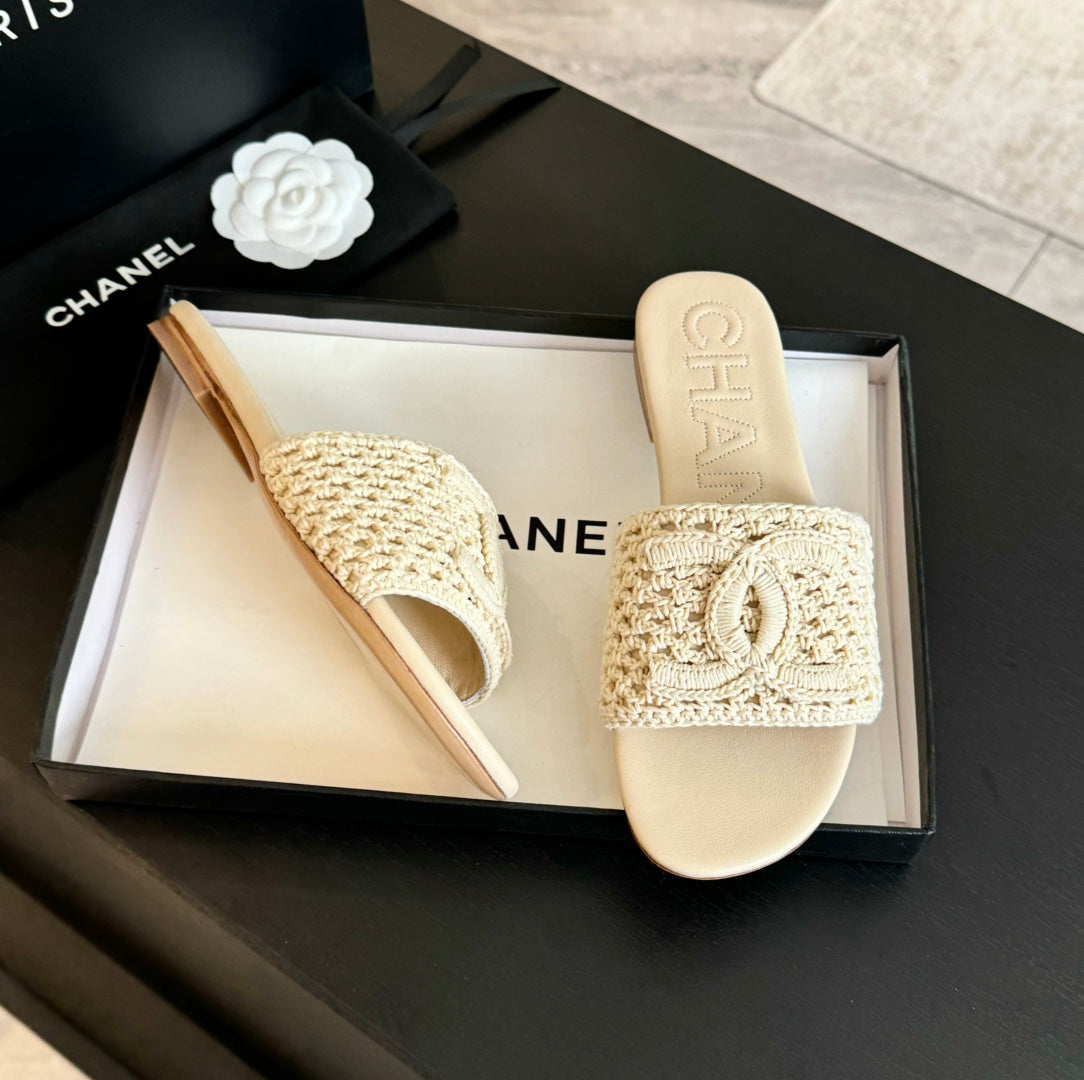 Slippers Beige Cream Lambskin - 36