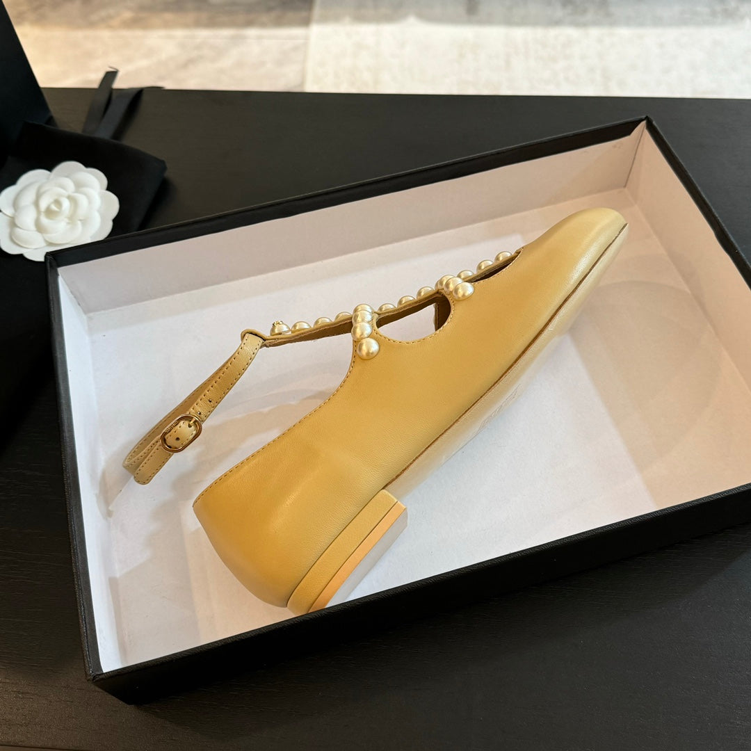 MARY JANES SHOES LIGHT YELLOW GOATSKIN WITH FAUX PEARL - 35