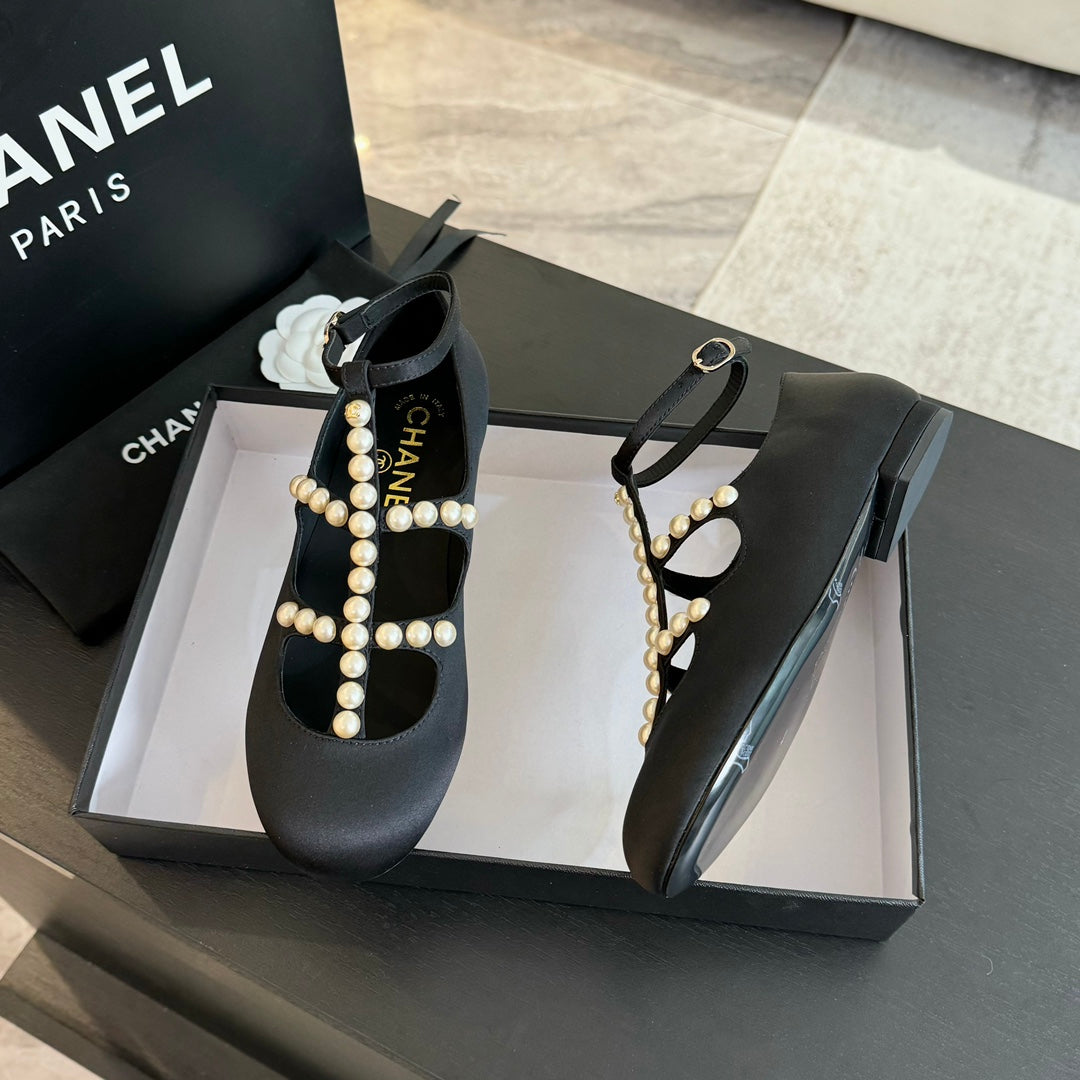MARY JANES SHOES BLACK GOATSKIN WITH FAUX PEARL - 35