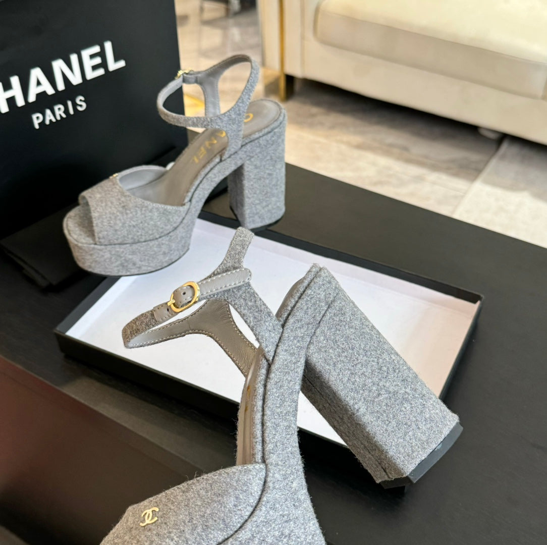 HIGH HEEL PLATFORM SANDALS IN DOVE GRAY SUEDE - 35