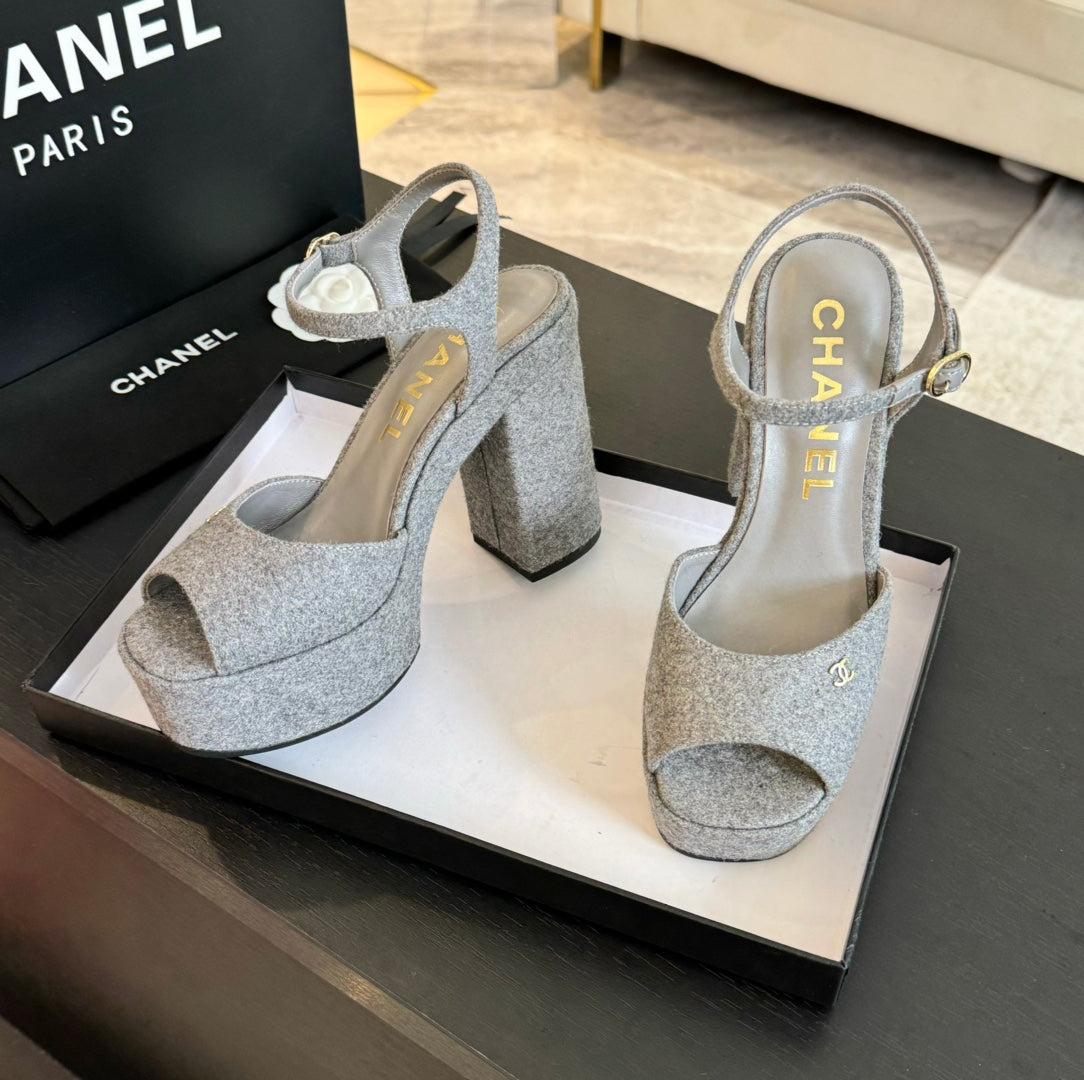 HIGH HEEL PLATFORM SANDALS IN DOVE GRAY SUEDE - 35