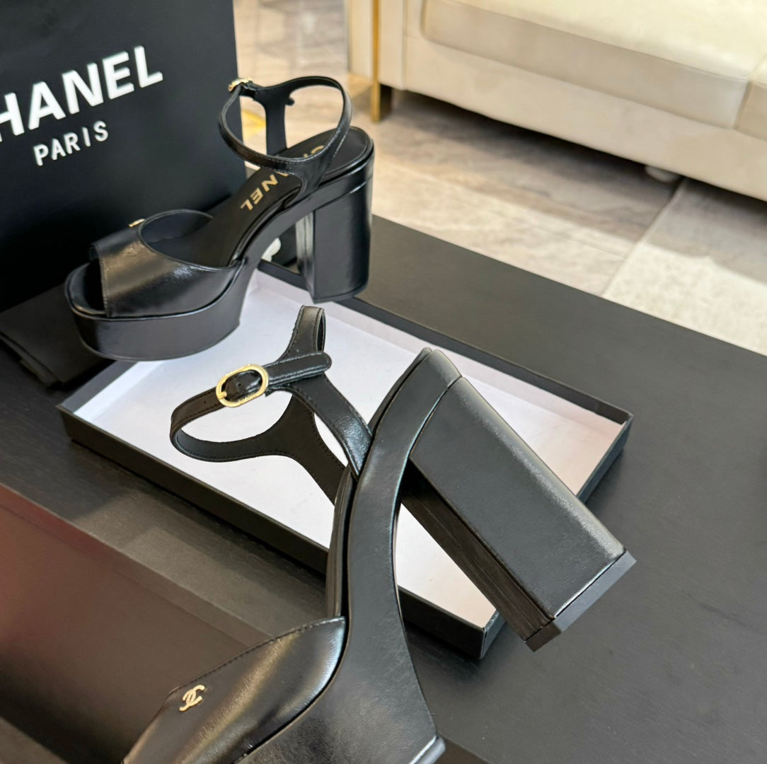 HIGH HEEL PLATFORM SANDALS IN BLACK CALFSKIN - 35