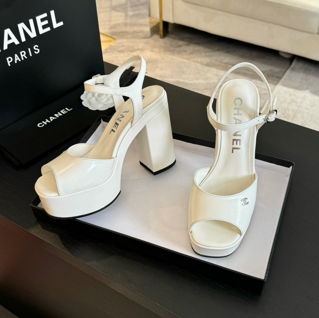 HIGH HEEL PLATFORM SANDALS IN WHITE CALFSKIN - 35