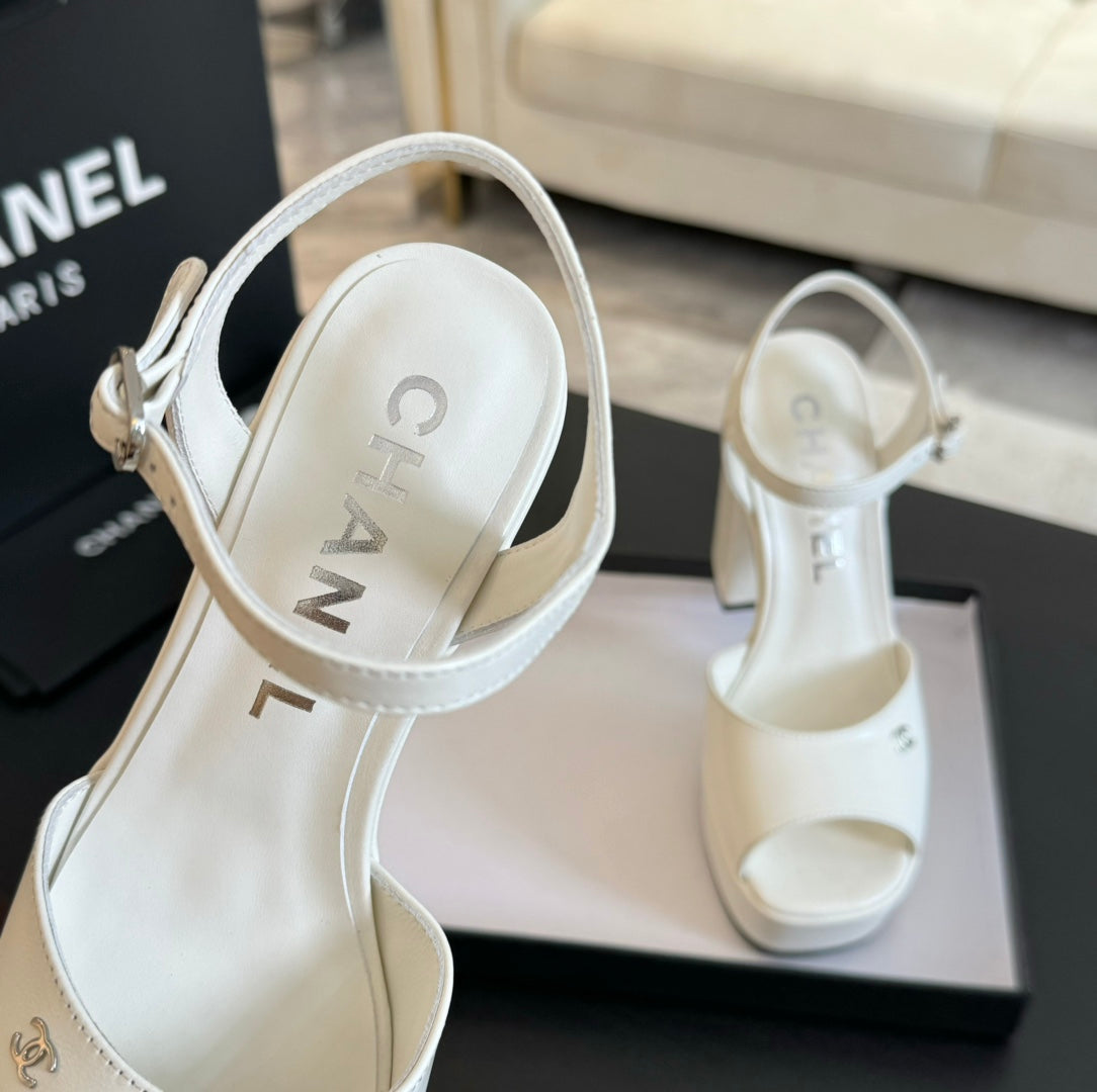 HIGH HEEL PLATFORM SANDALS IN WHITE CALFSKIN - 35
