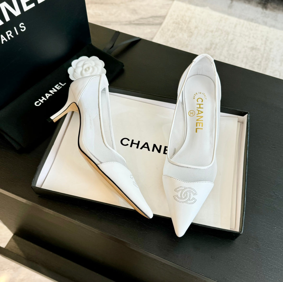 MESH LOGO HEELS IN WHITE LAMBSKIN - 35