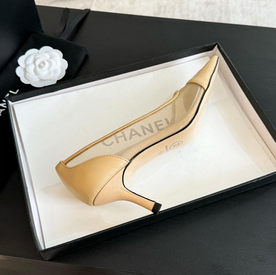 MESH LOGO HEELS IN BEIGE LAMBSKIN - 35