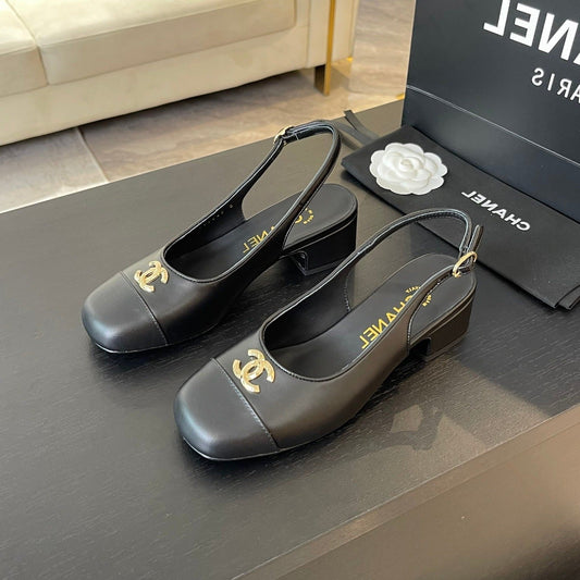 CC SLINGBACKS IN BLACK CALFSKIN - 34