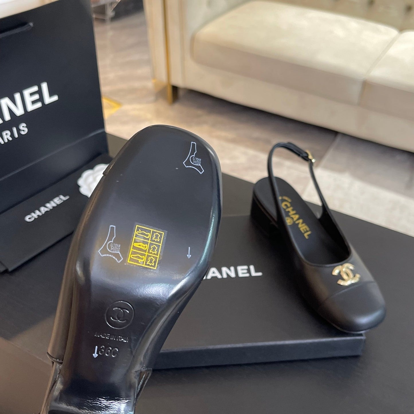 CC SLINGBACKS IN BLACK CALFSKIN - 34