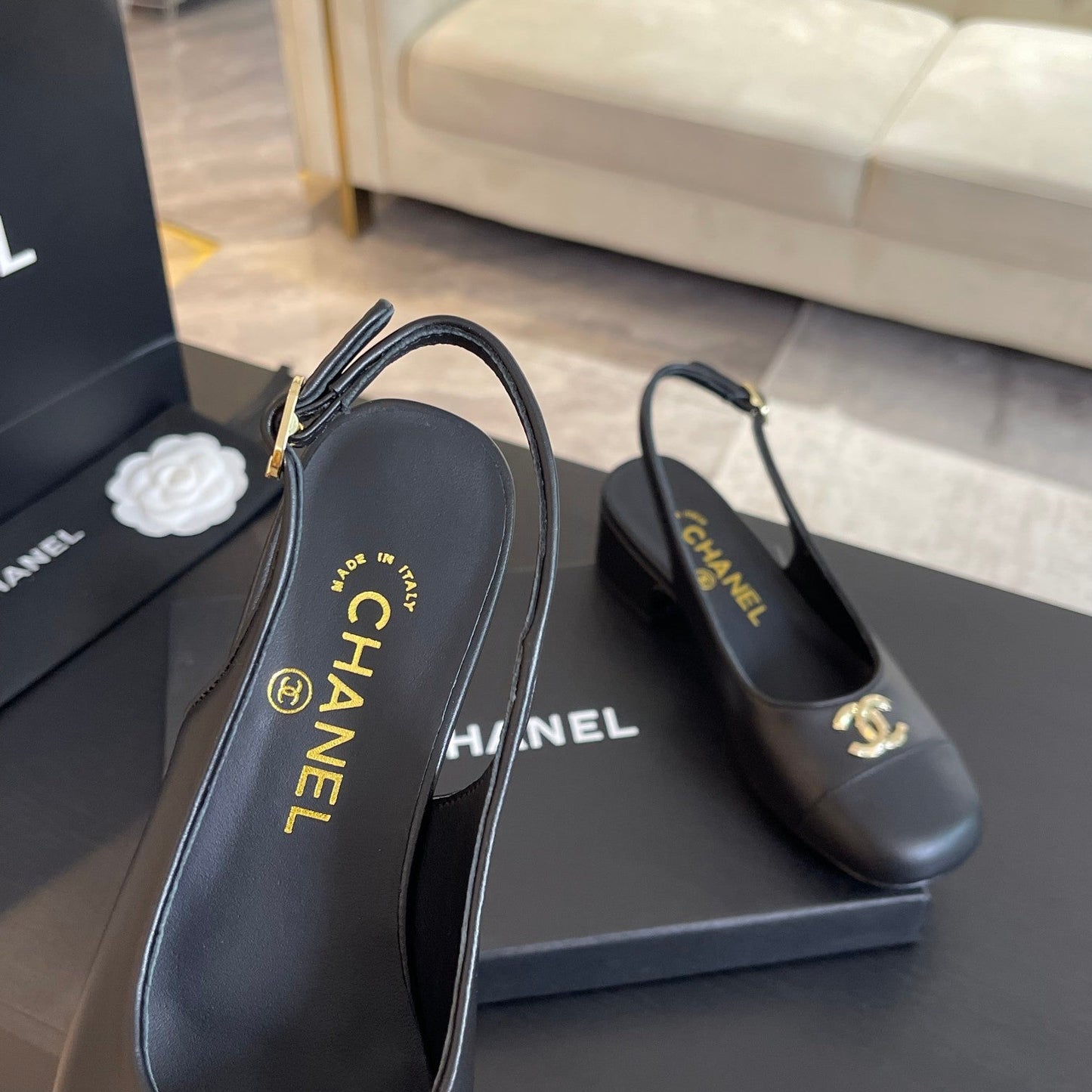 CC SLINGBACKS IN BLACK CALFSKIN - 34
