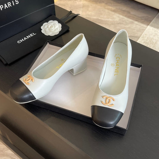 CC PUMP WHITE MIX BLACK CALFSKIN - 34