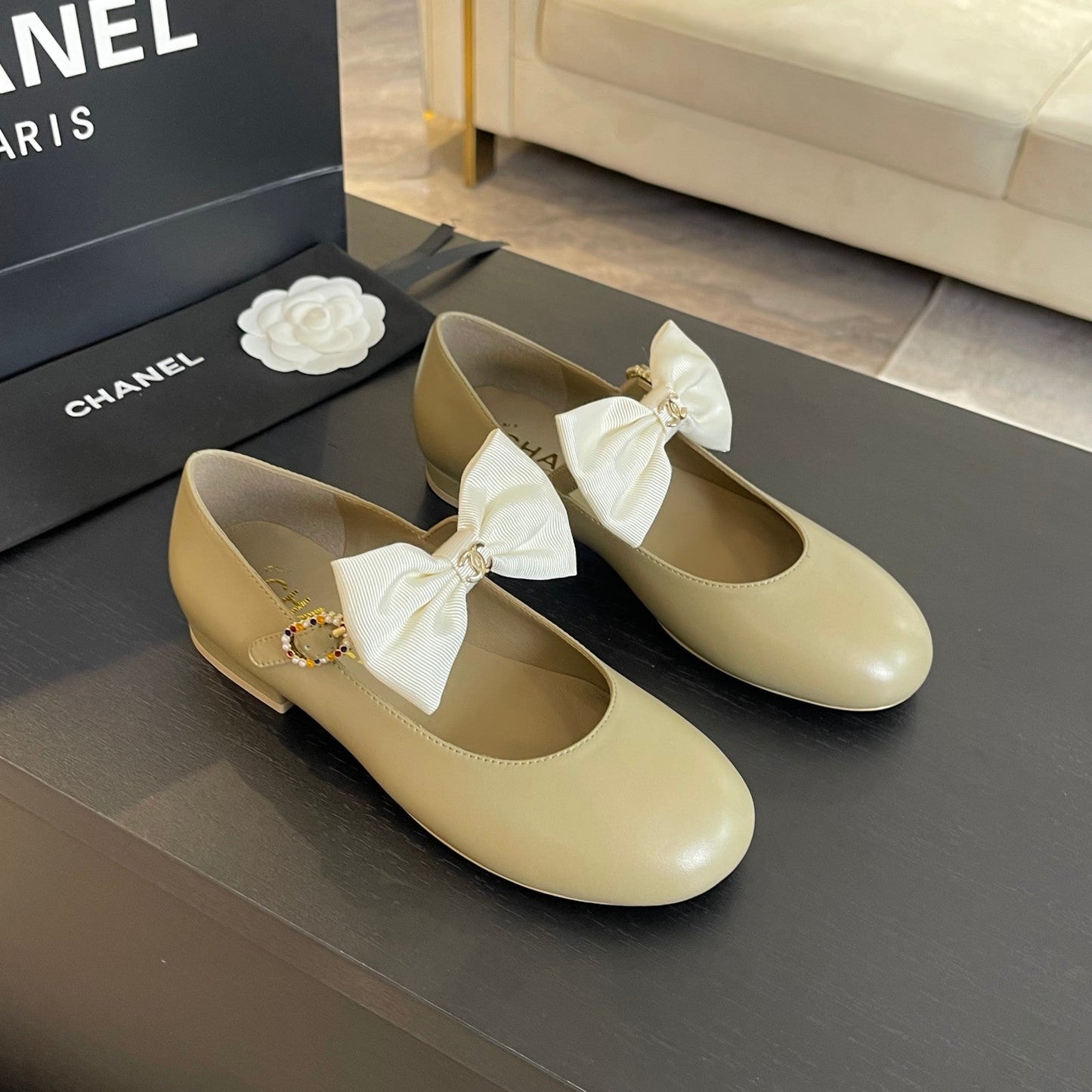 BALLET FLAT ECRU BEIGE LAMBSKIN WITH WHITE BOW - 35