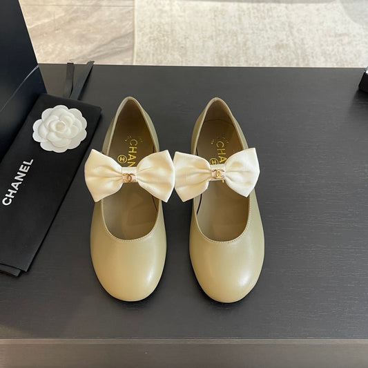 BALLET FLAT ECRU BEIGE LAMBSKIN WITH WHITE BOW - 35