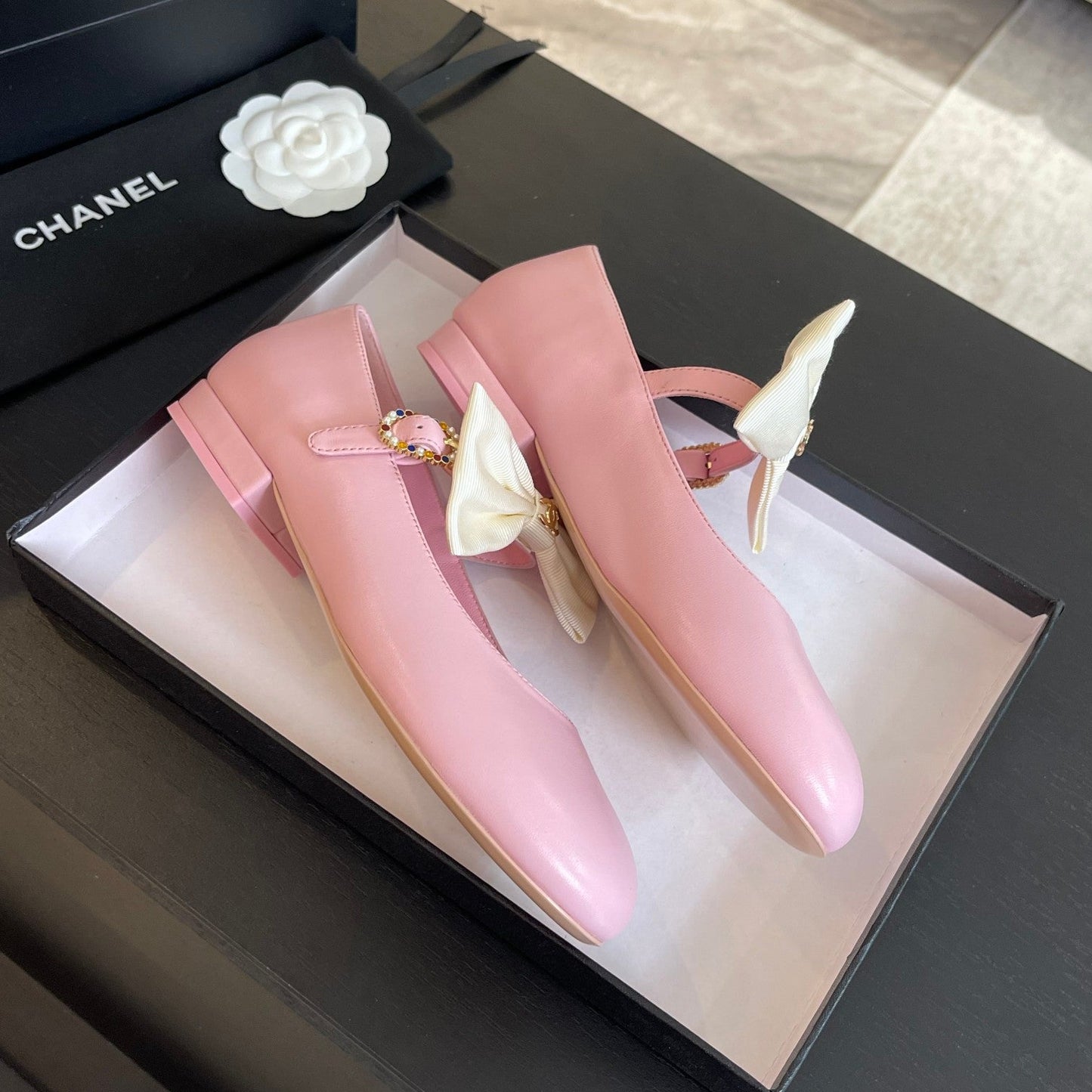 BALLET FLAT LIGHT PINK LAMBSKIN WITH WHITE BOW - 35