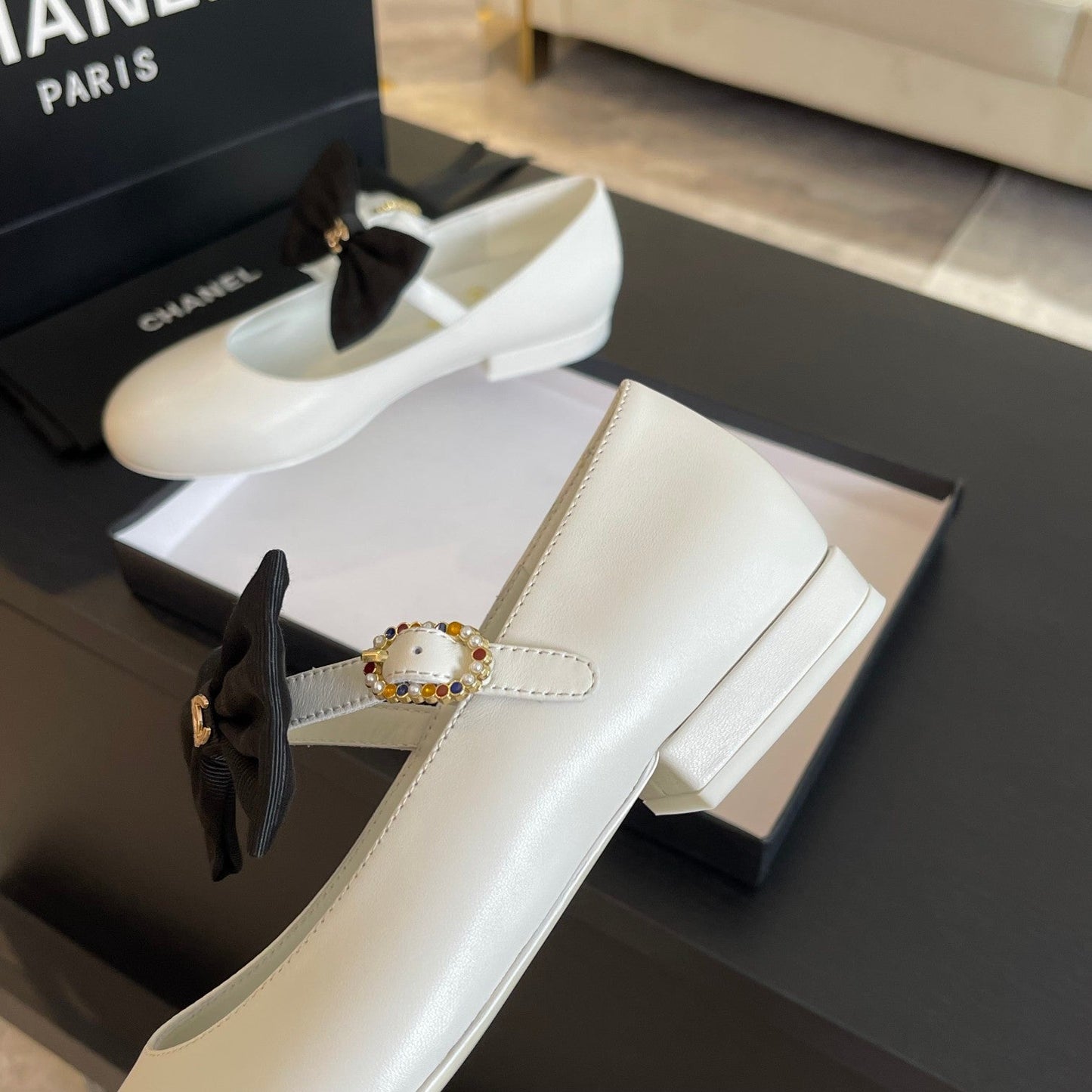 BALLET FLAT WHITE LAMBSKIN WITH BLACK BOW - 35