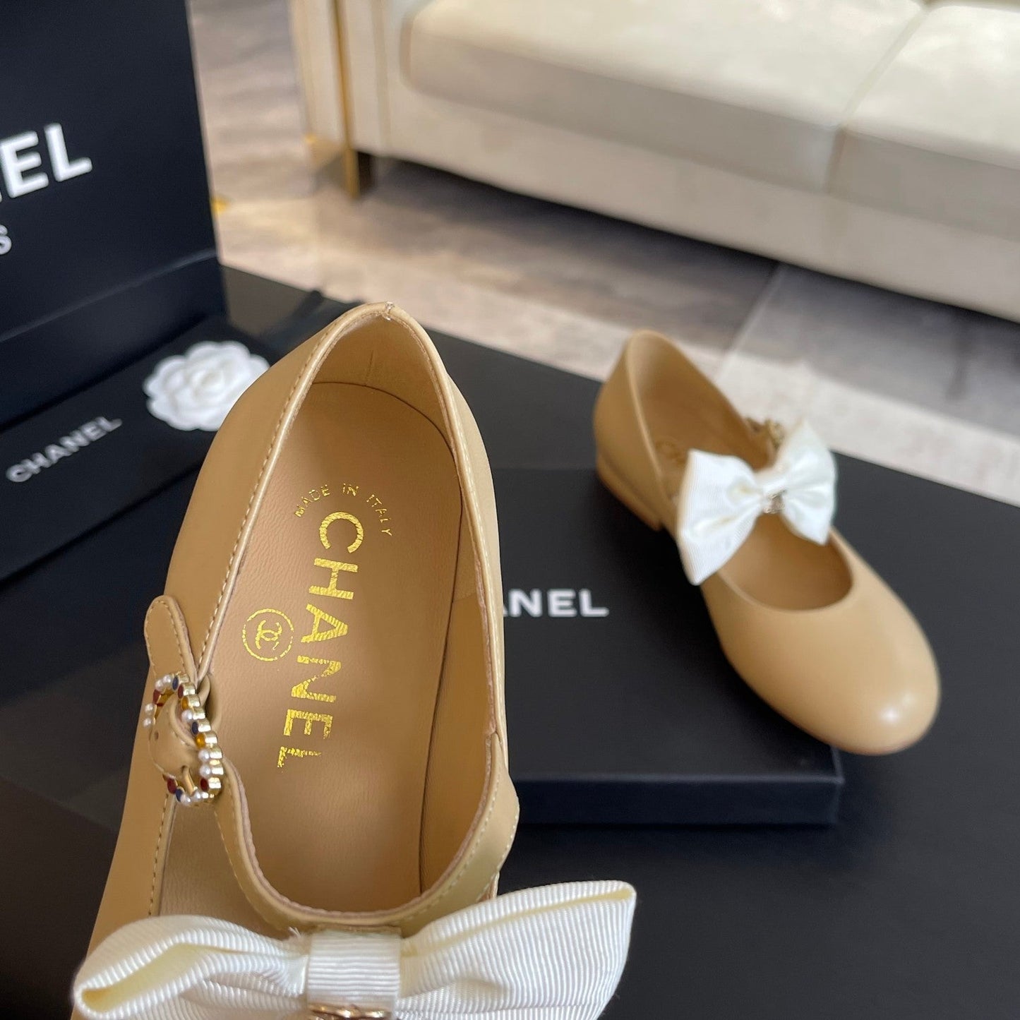BALLET FLAT DARK CREAM LAMBSKIN WITH WHITE BOW - 35