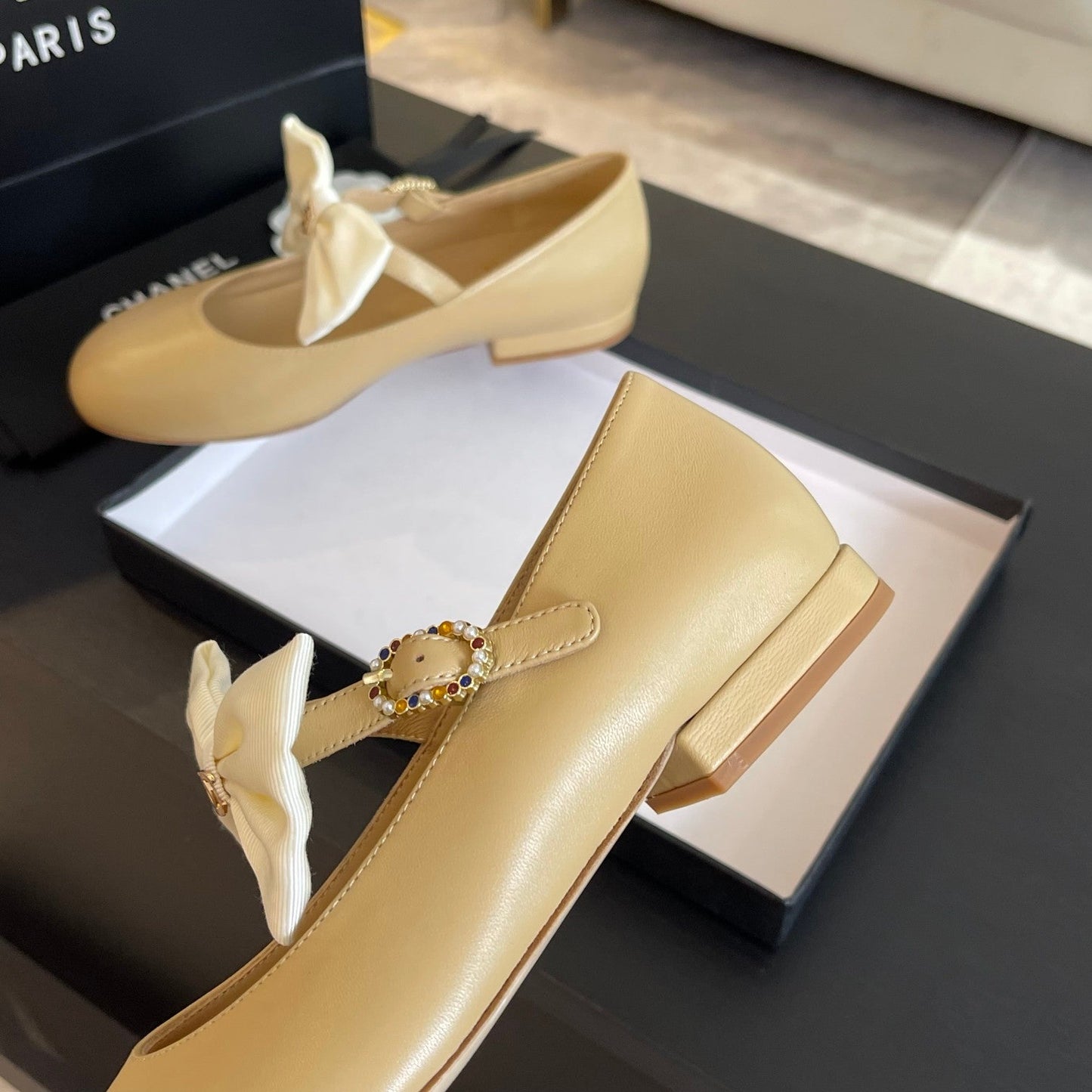 BALLET FLAT DARK CREAM LAMBSKIN WITH WHITE BOW - 35