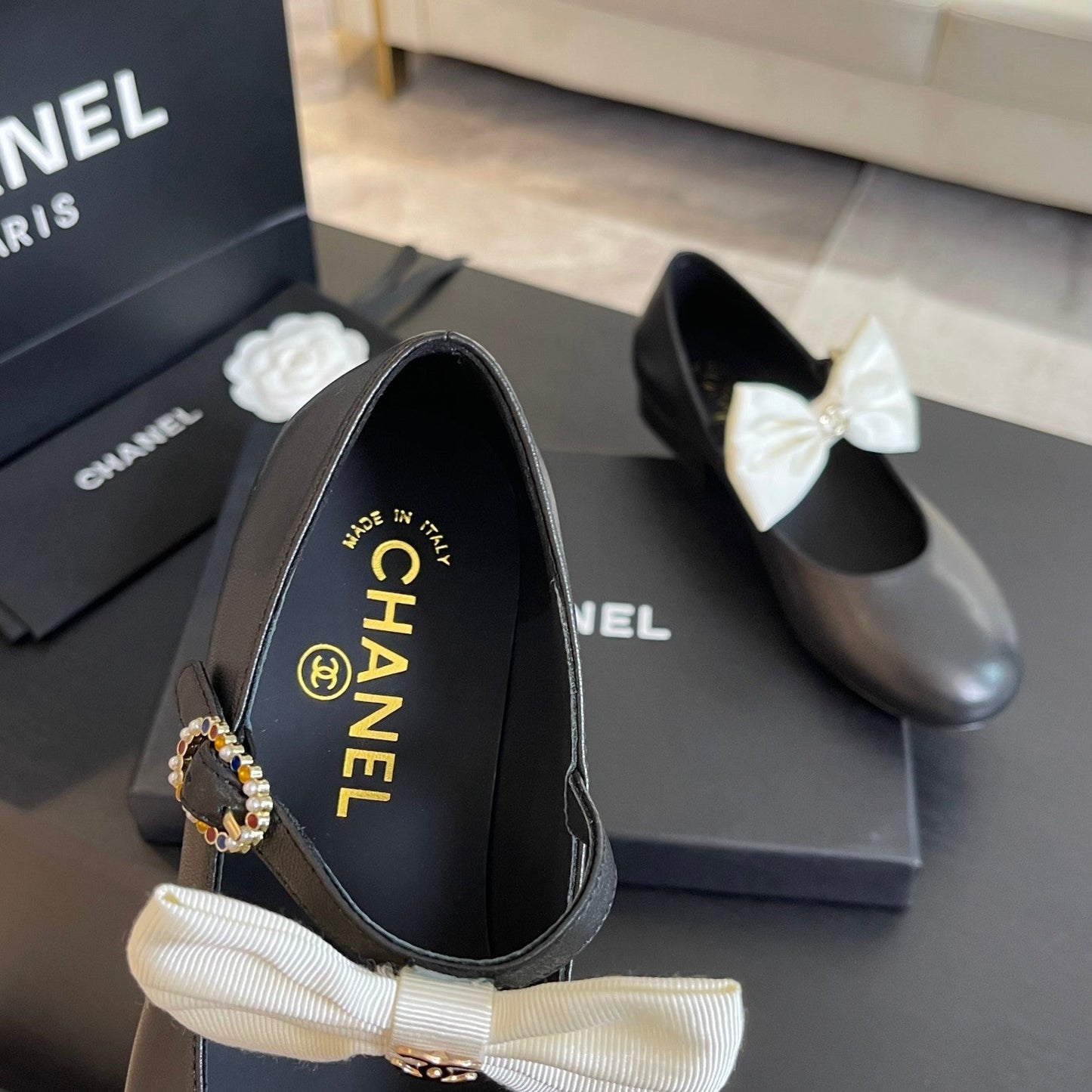 BALLET FLAT BLACK LAMBSKIN WITH WHITE BOW - 35