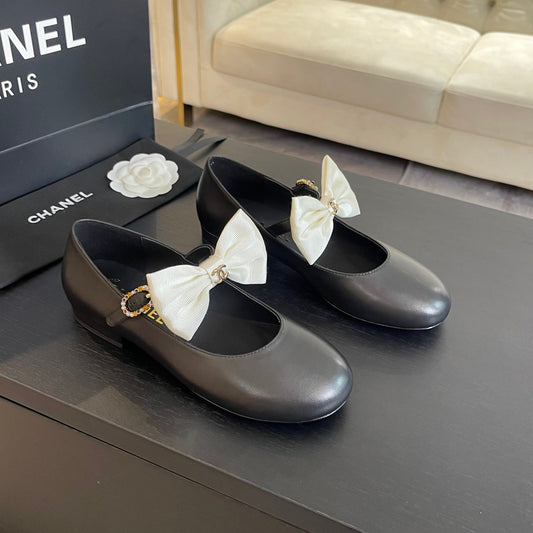 BALLET FLAT BLACK LAMBSKIN WITH WHITE BOW - 35