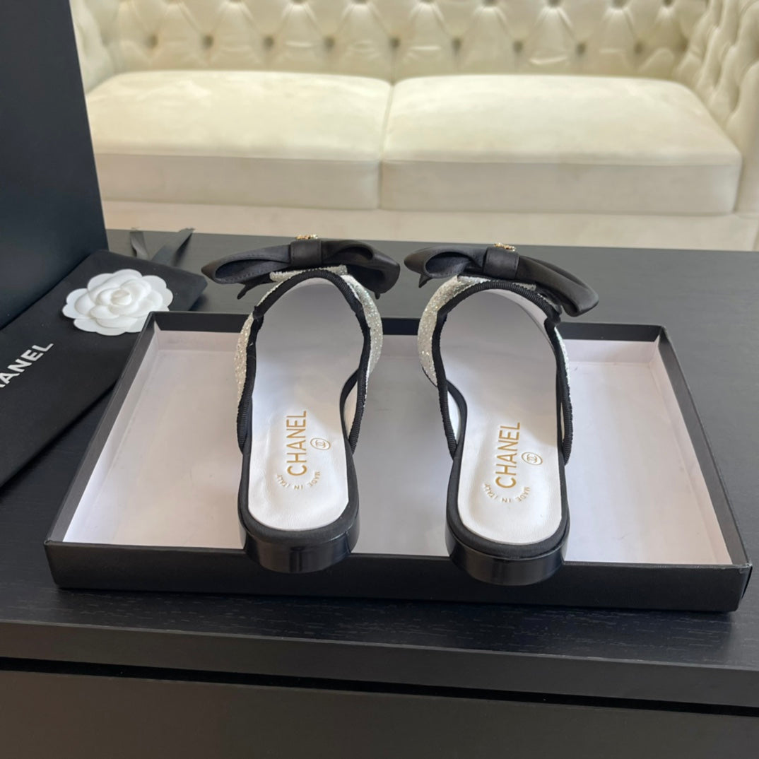 BIG BOW FLAT MULE SANDALS IN WHITE SILK WITH GLITTER SEQUINS - 35