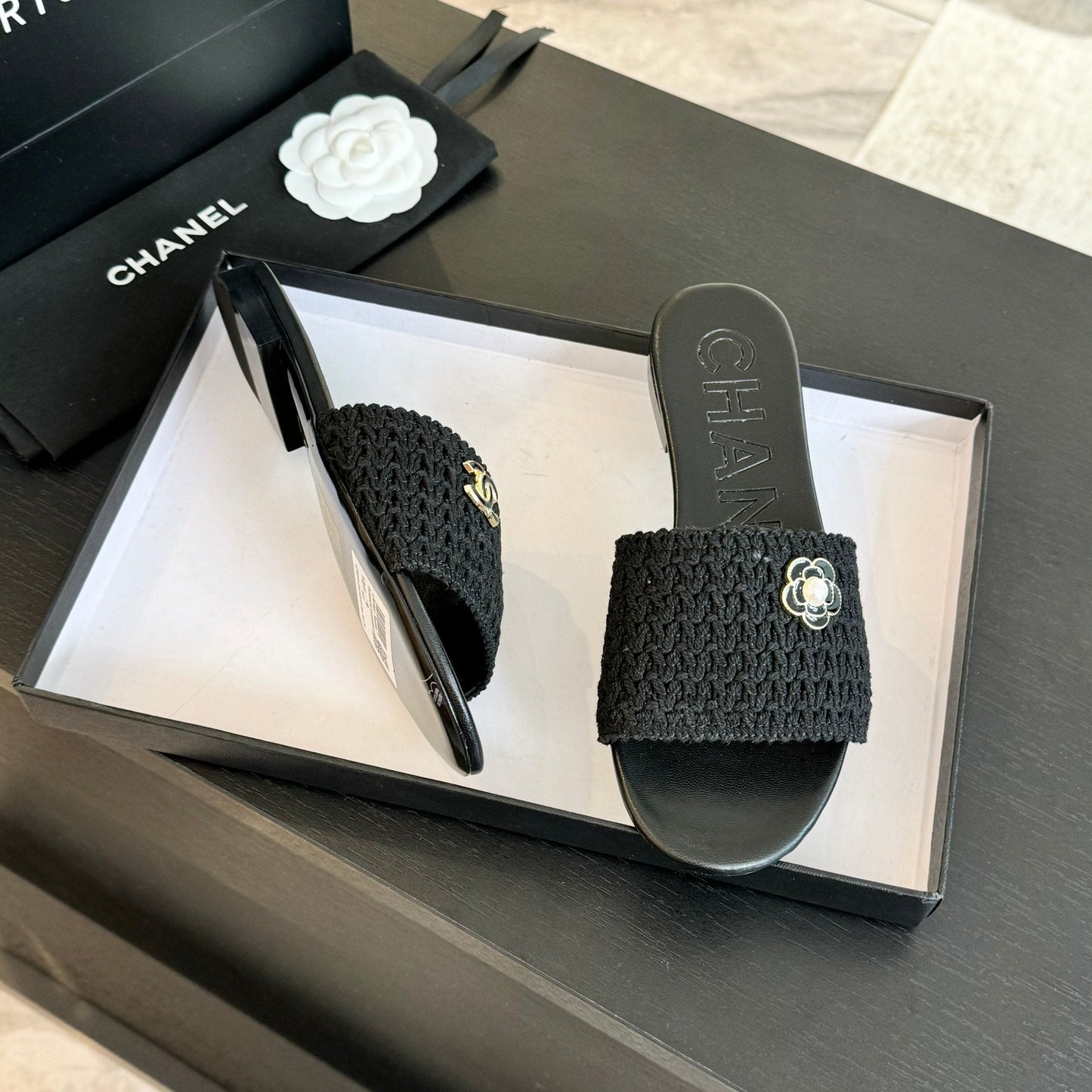 CC BLACK WOVEN FLAT SLIPPERS - 35