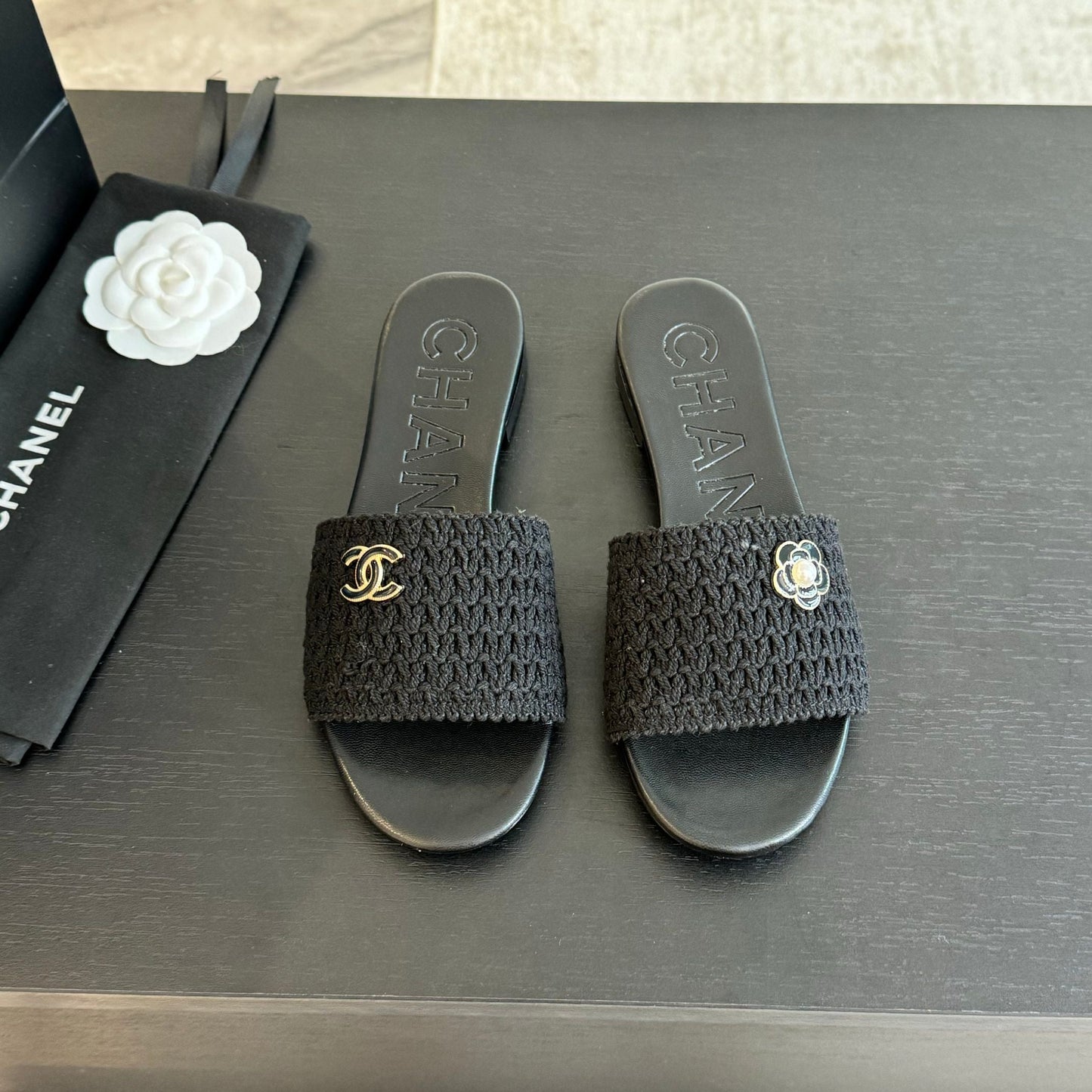 CC BLACK WOVEN FLAT SLIPPERS - 35