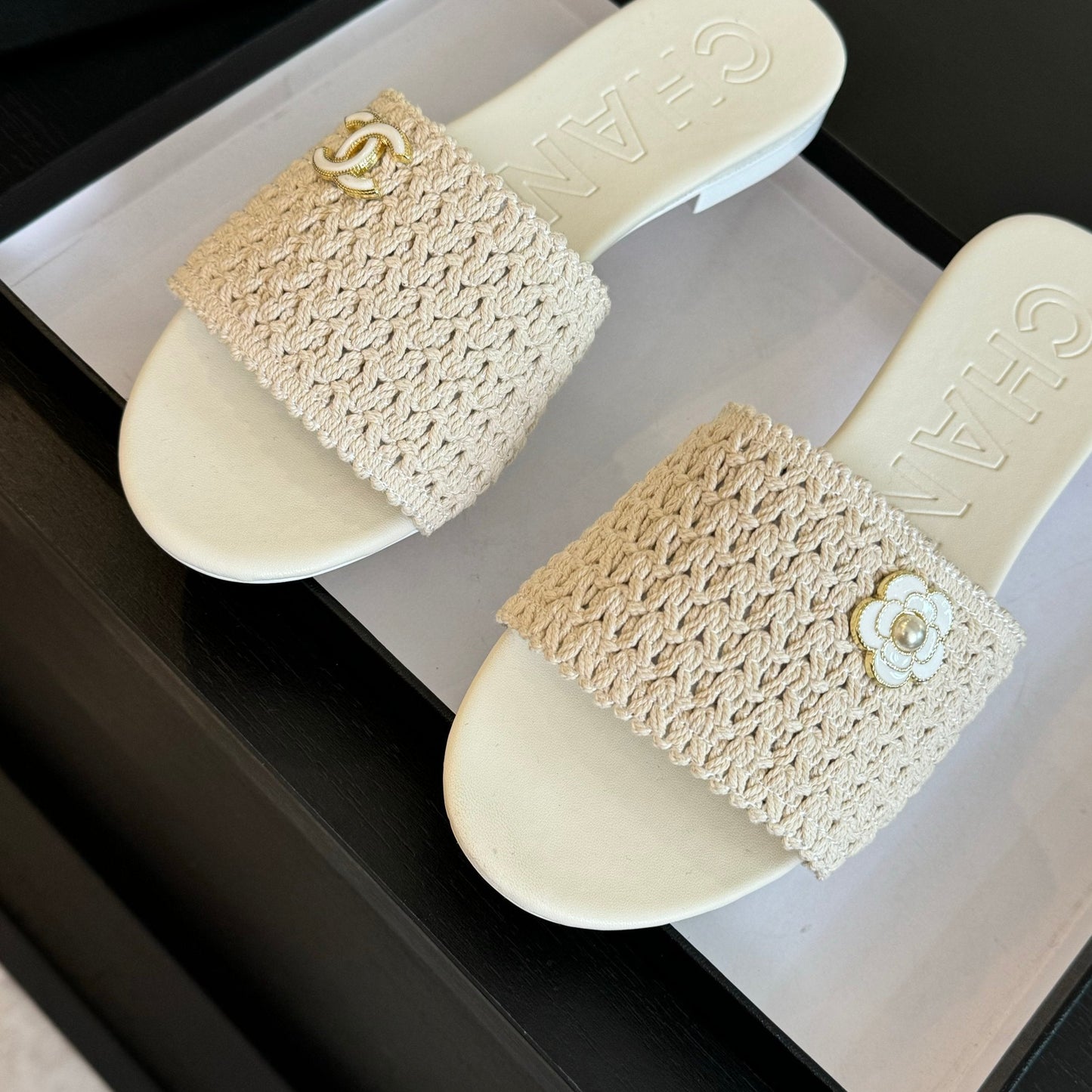 CC WHITE WOVEN FLAT SLIPPERS - 35