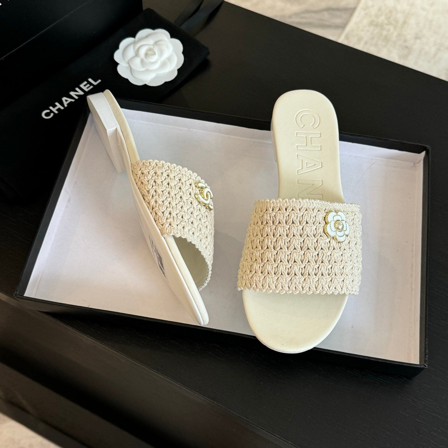 CC WHITE WOVEN FLAT SLIPPERS - 35