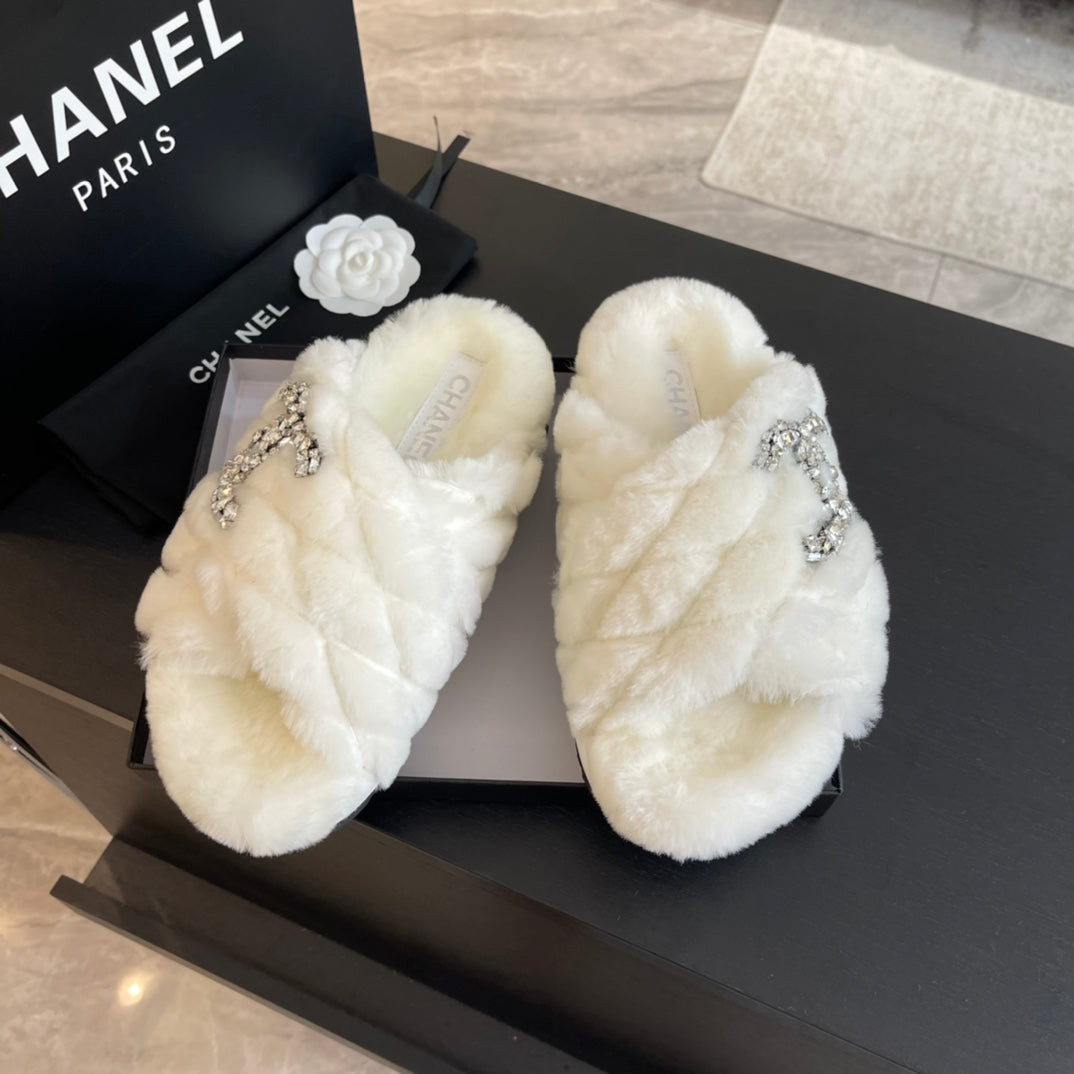 WHITE FUR CROSS STRAP SLIPPERS - 35