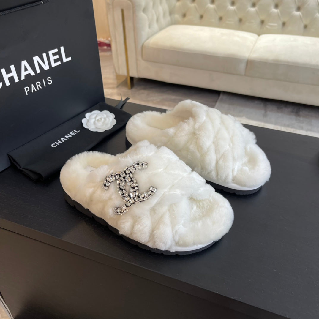 WHITE FUR CROSS STRAP SLIPPERS - 35