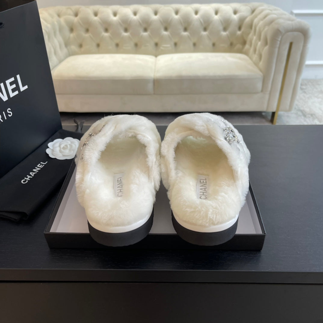 WHITE FUR CROSS STRAP SLIPPERS - 35