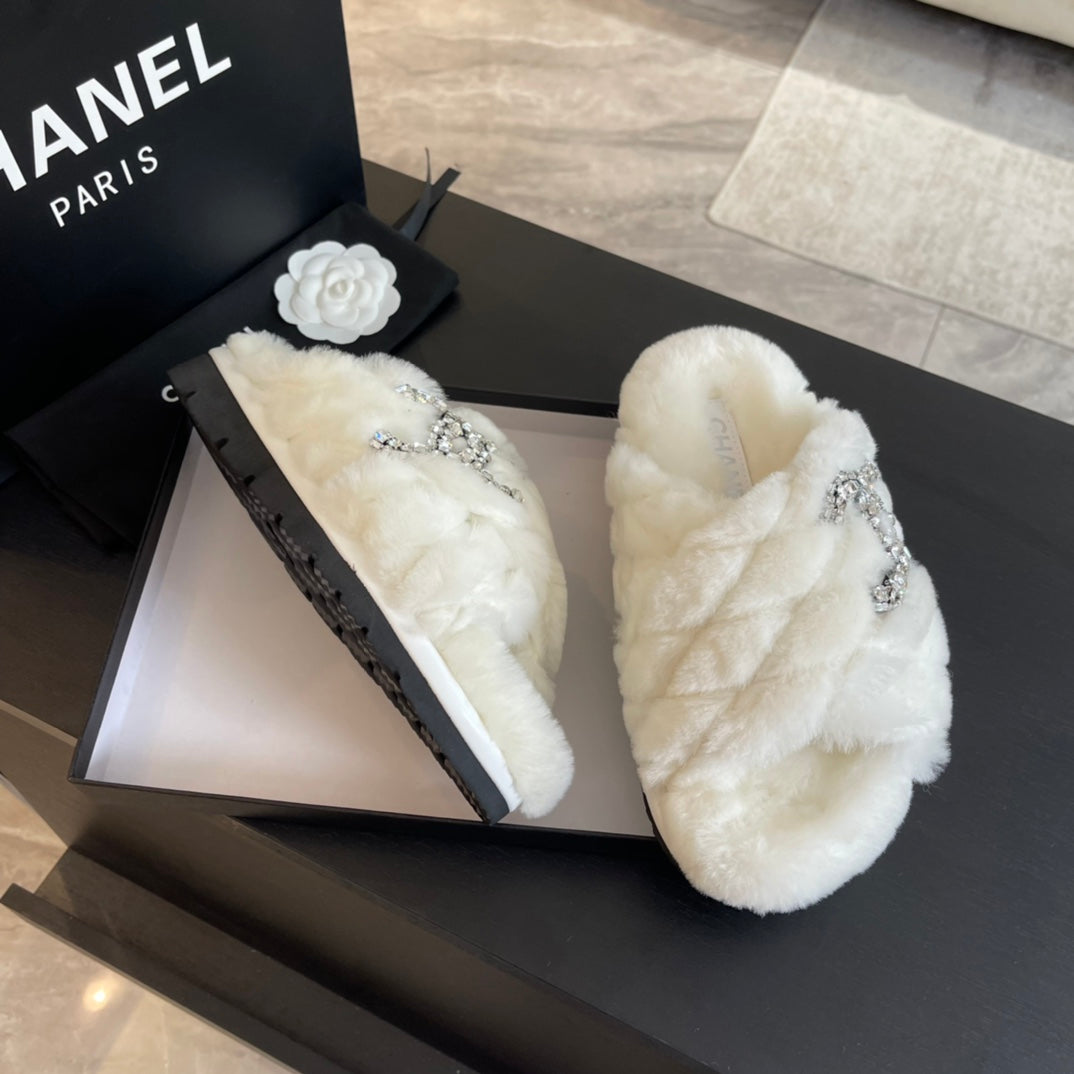 WHITE FUR CROSS STRAP SLIPPERS - 35