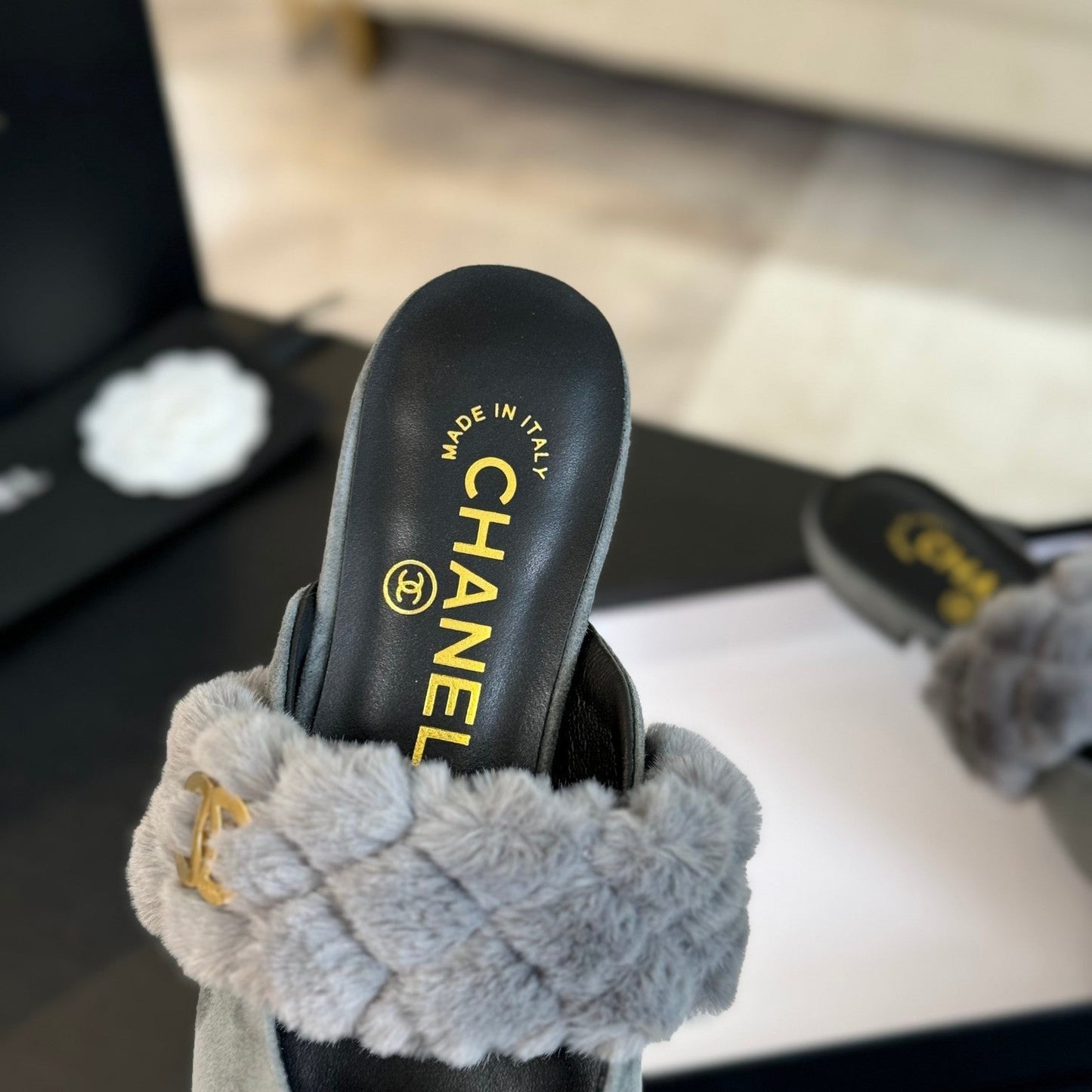CC MULE IN ASH GREY SMOOTH FLEECE WITH GOLD HARDWARE - 35