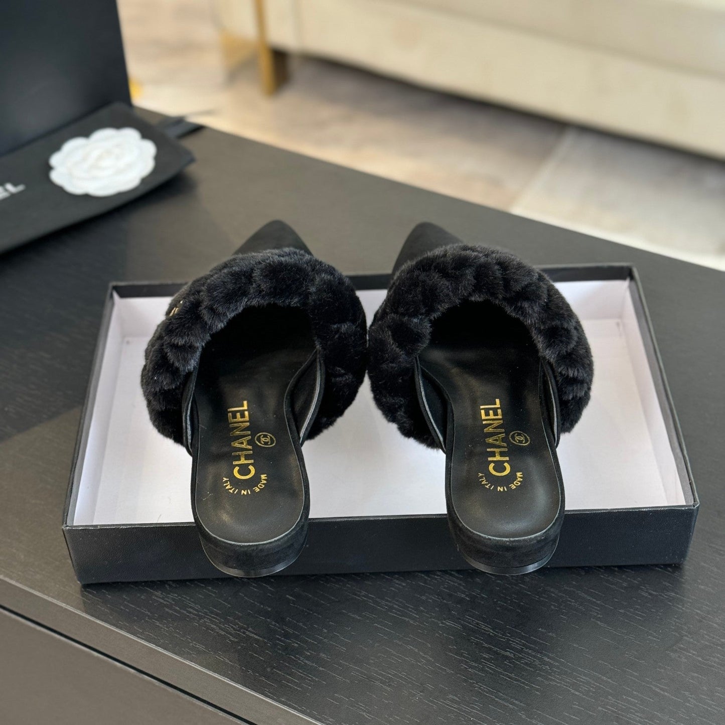 CC MULE IN BLACK SMOOTH FLEECE WITH GOLD HARDWARE - 35