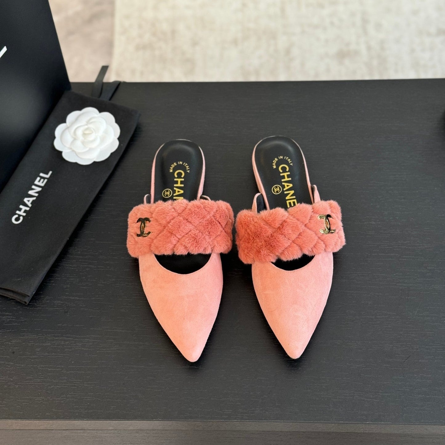 CC MULE IN LIGHT PINK SMOOTH FLEECE WITH GOLD HARDWARE - 35