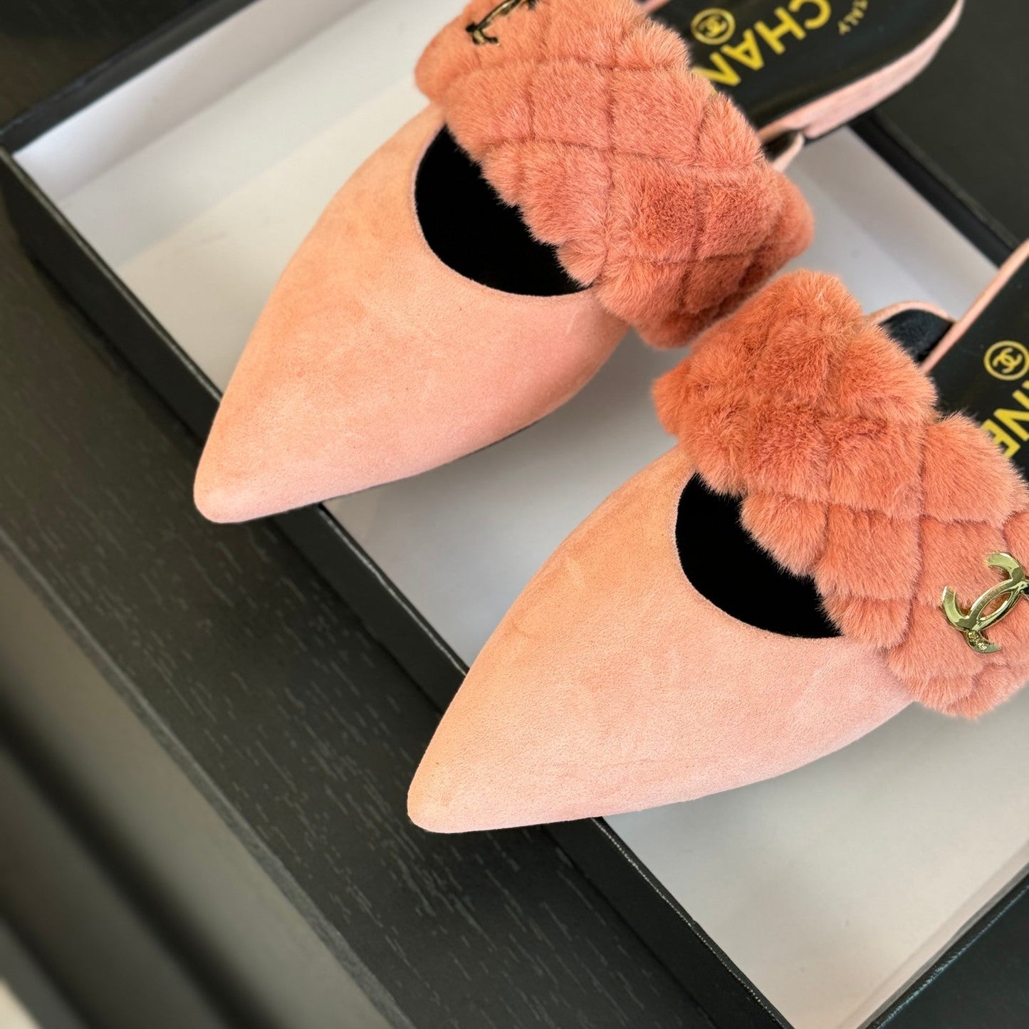 CC MULE IN LIGHT PINK SMOOTH FLEECE WITH GOLD HARDWARE - 35