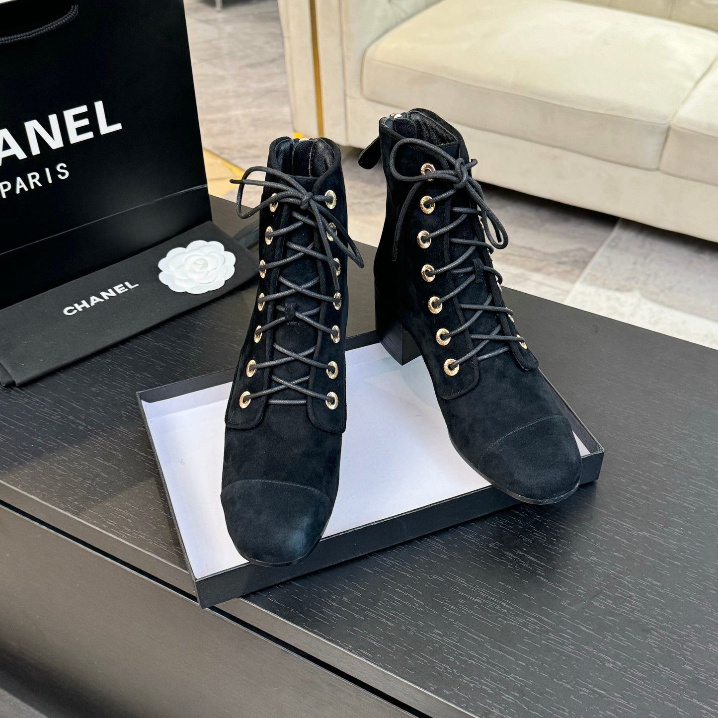 CC LACE-UP SHORT BOOTS IN BLACK SUEDE - 35