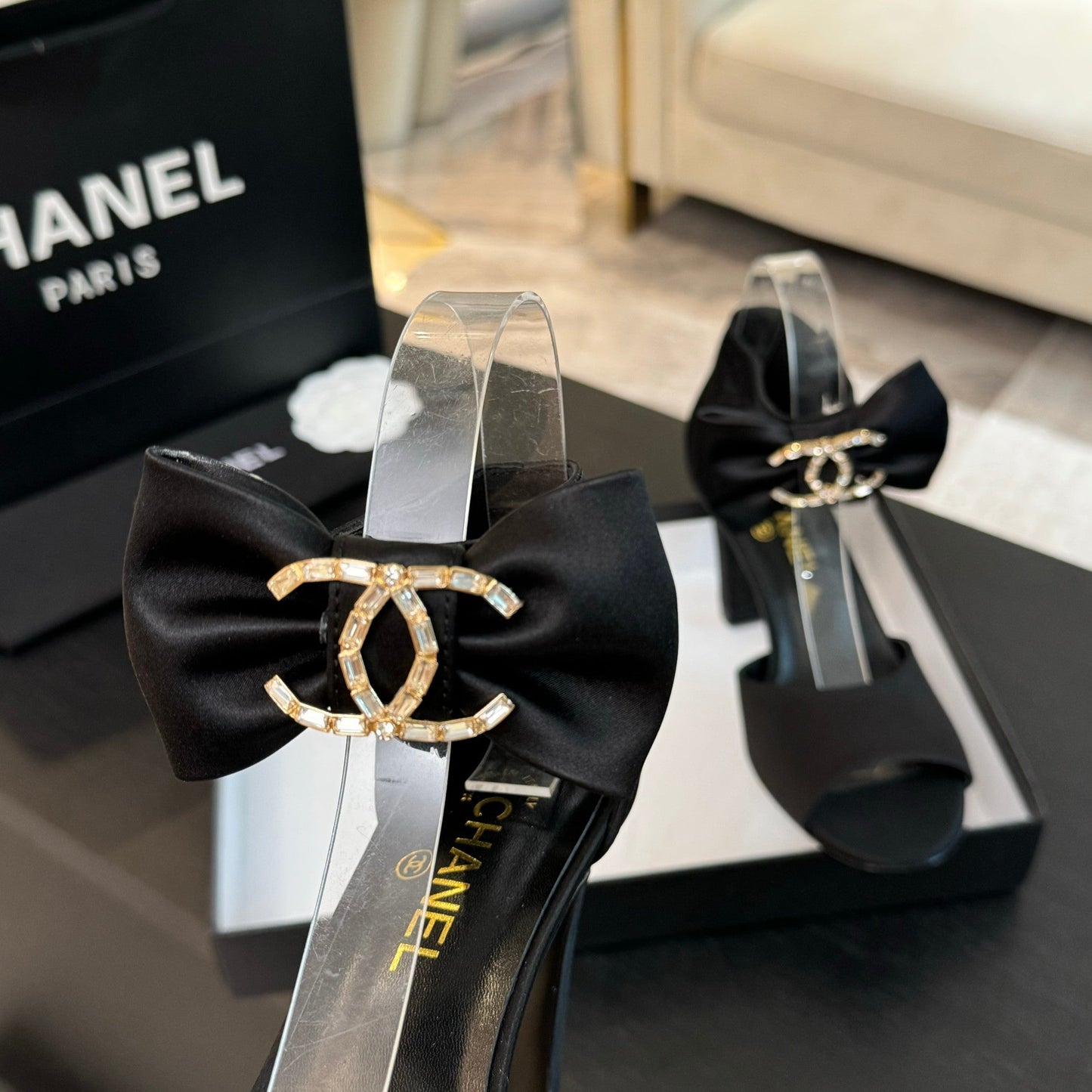 HIGH SANDAL OPEN TOE IN BLACK SATIN - 35
