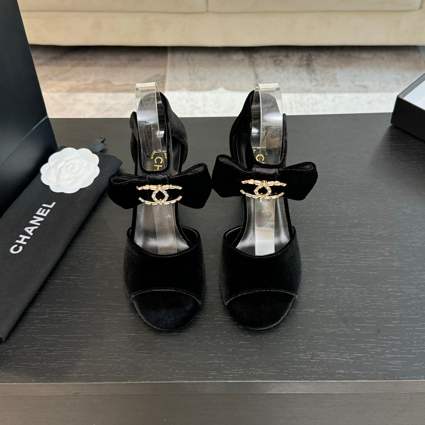 HIGH SANDAL OPEN TOE IN BLACK VELVET - 35