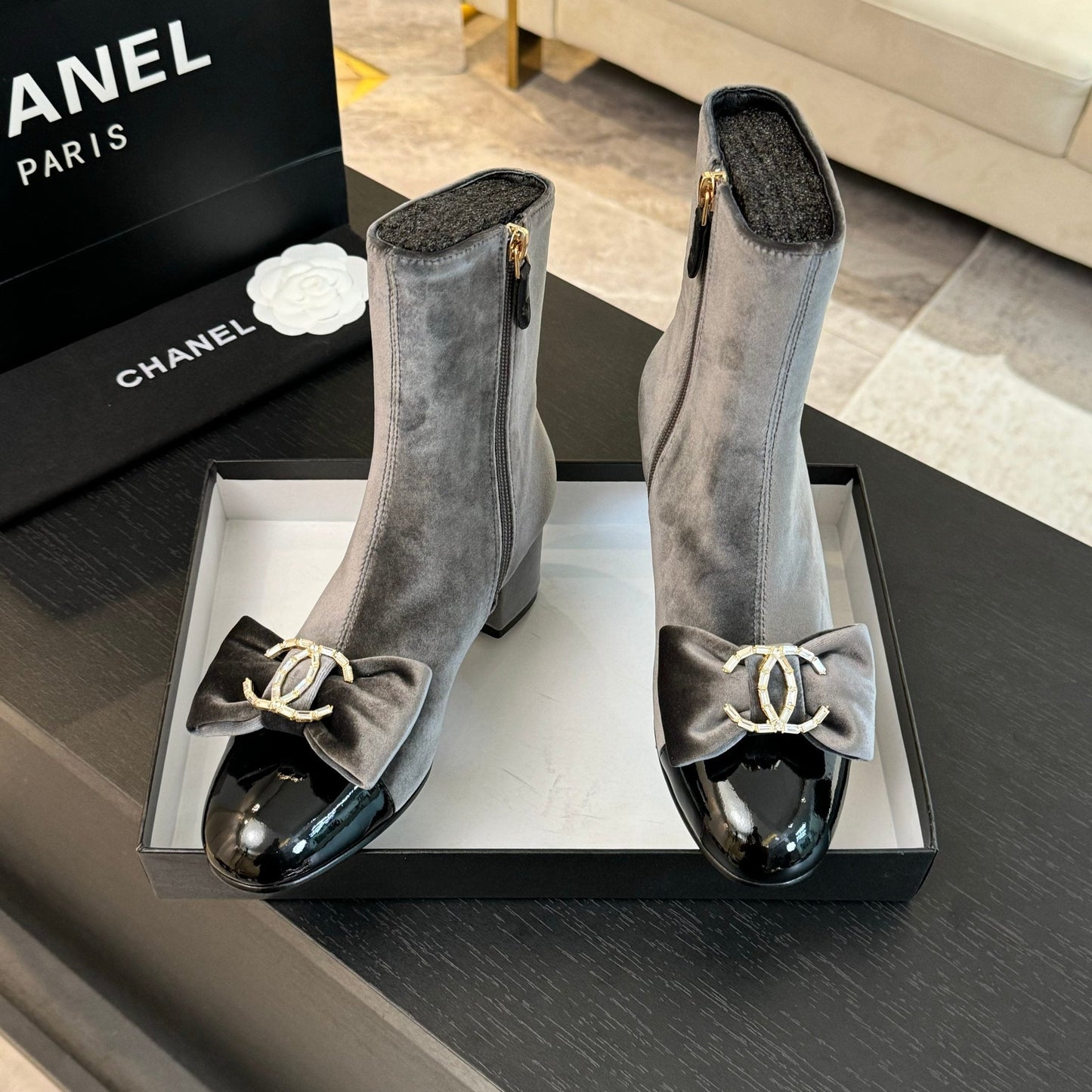 SHORT BOOTS IN DOLPHIN GRAY VELVET AND BLACK LAMBSKIN - 35