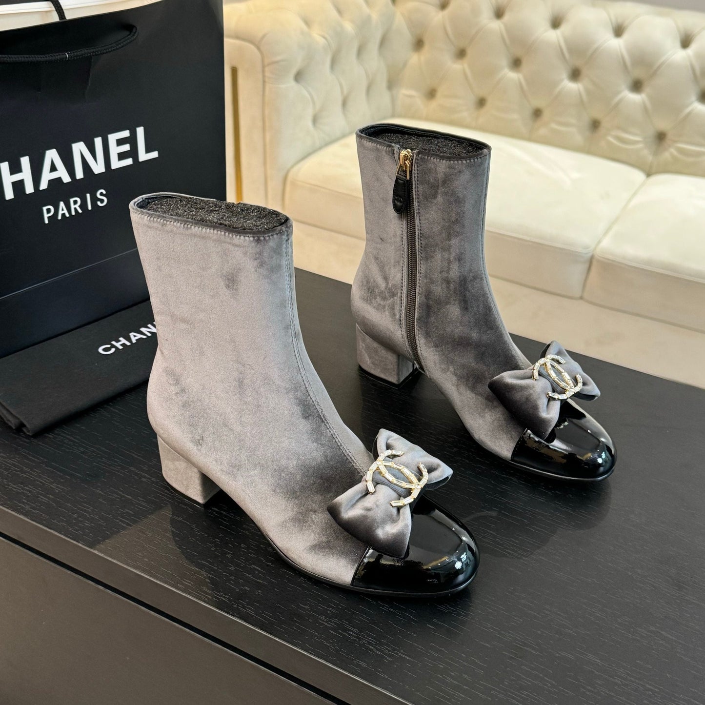 SHORT BOOTS IN DOLPHIN GRAY VELVET AND BLACK LAMBSKIN - 35