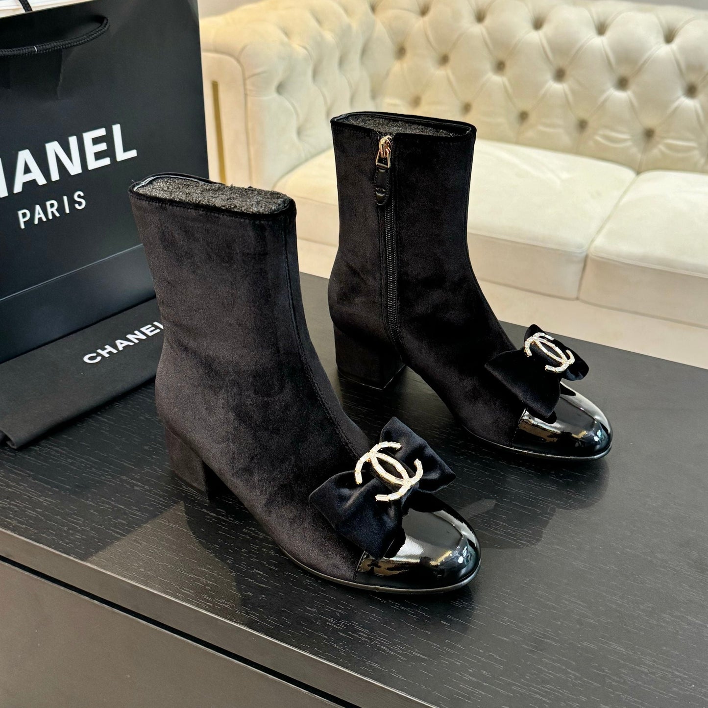SHORT BOOTS IN BLACK VELVET AND LAMBSKIN - 35