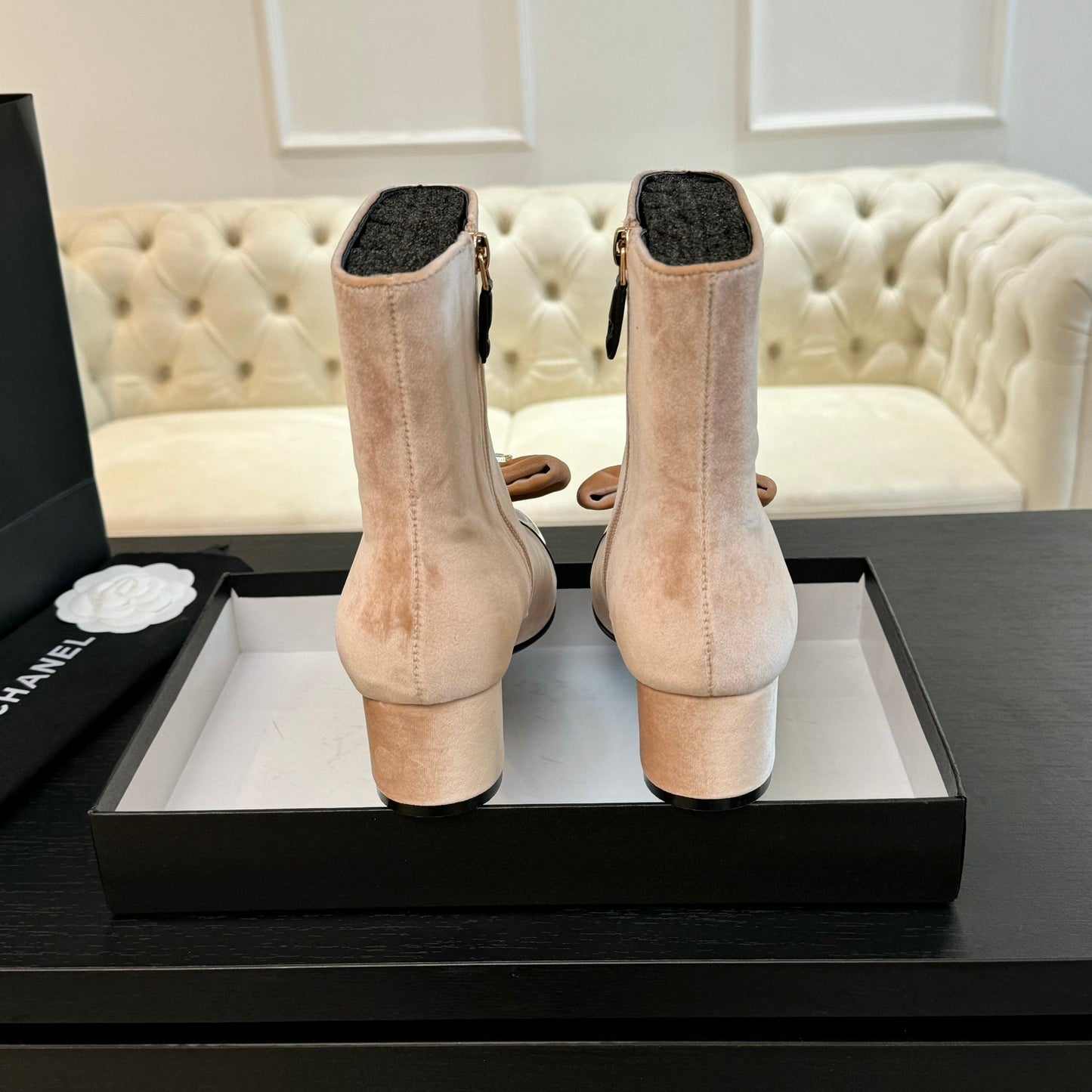 SHORT BOOTS IN PEACH PINK VELVET AND BLACK LAMBSKIN - 35